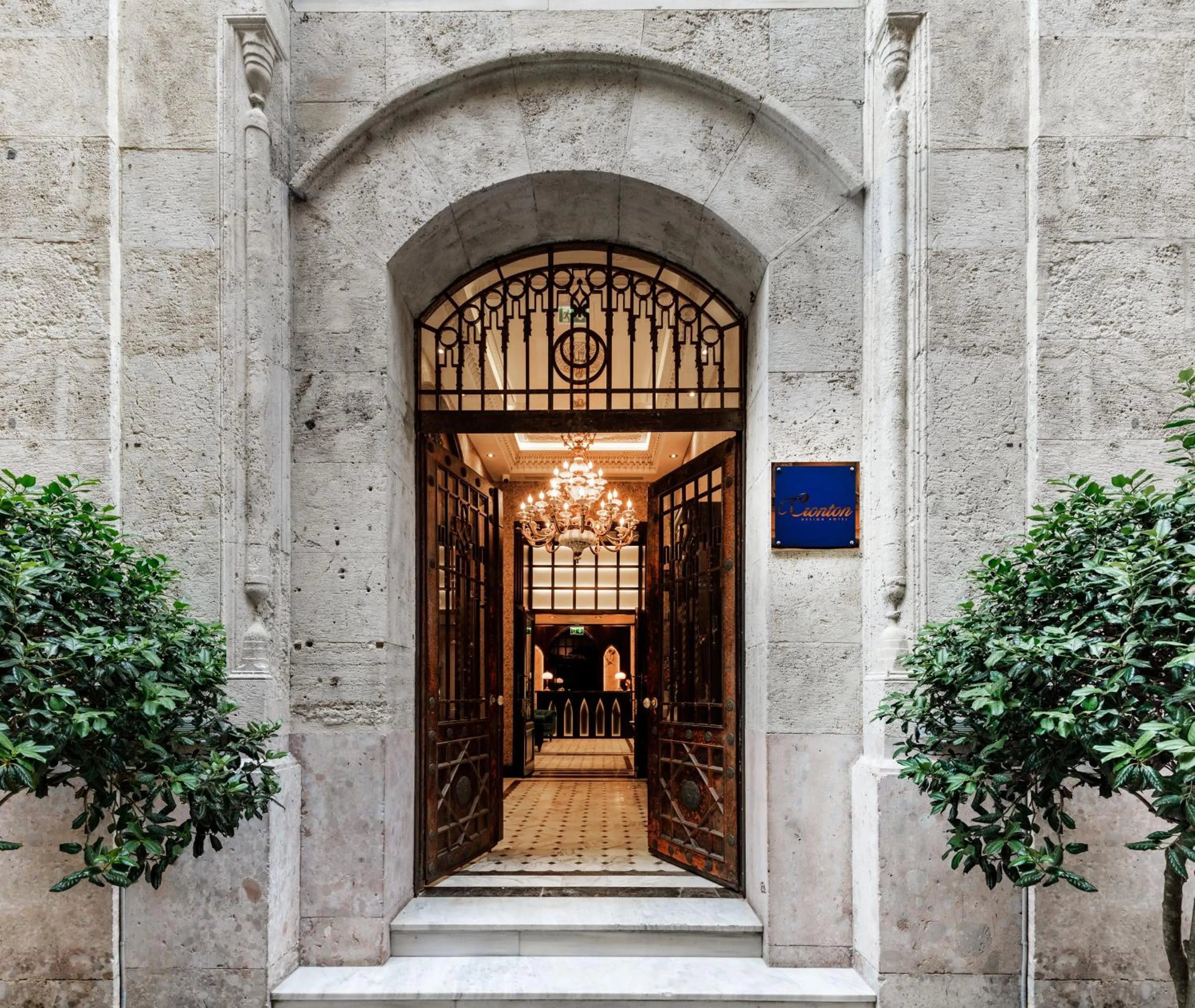 Property building in Cronton Design Hotel