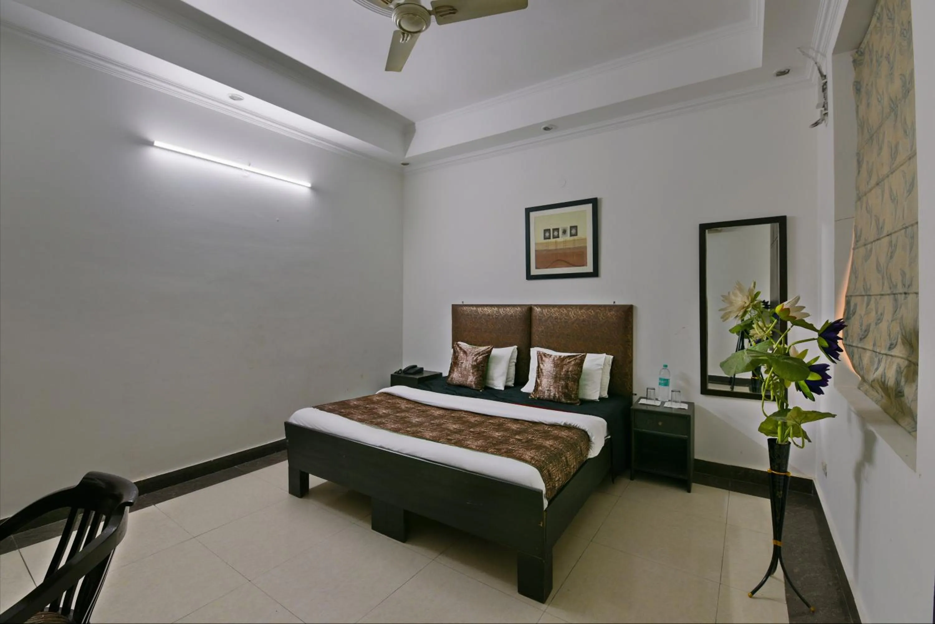 Bed in Hotel Diamond Stays