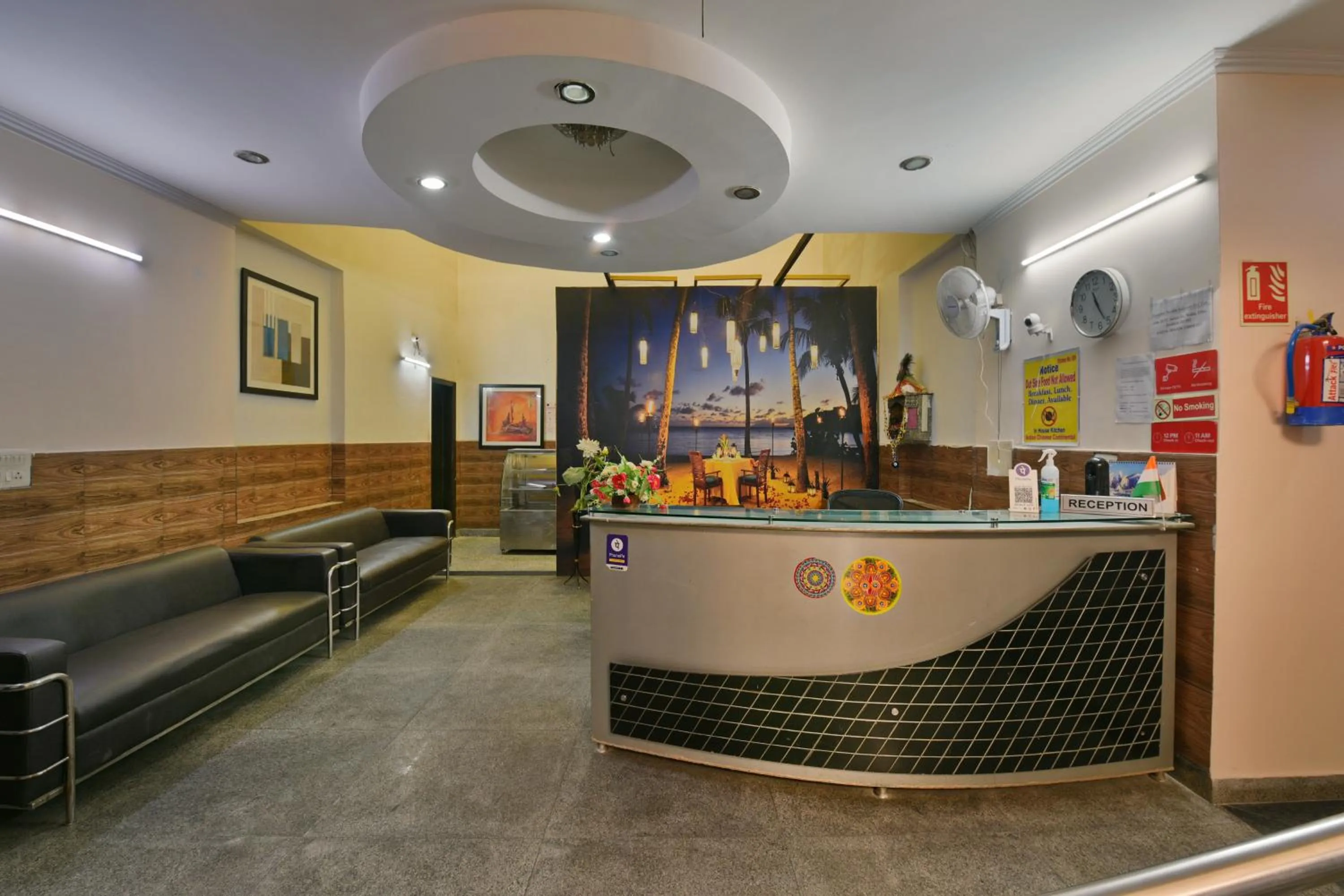 Staff, Lobby/Reception in Hotel Diamond Stays
