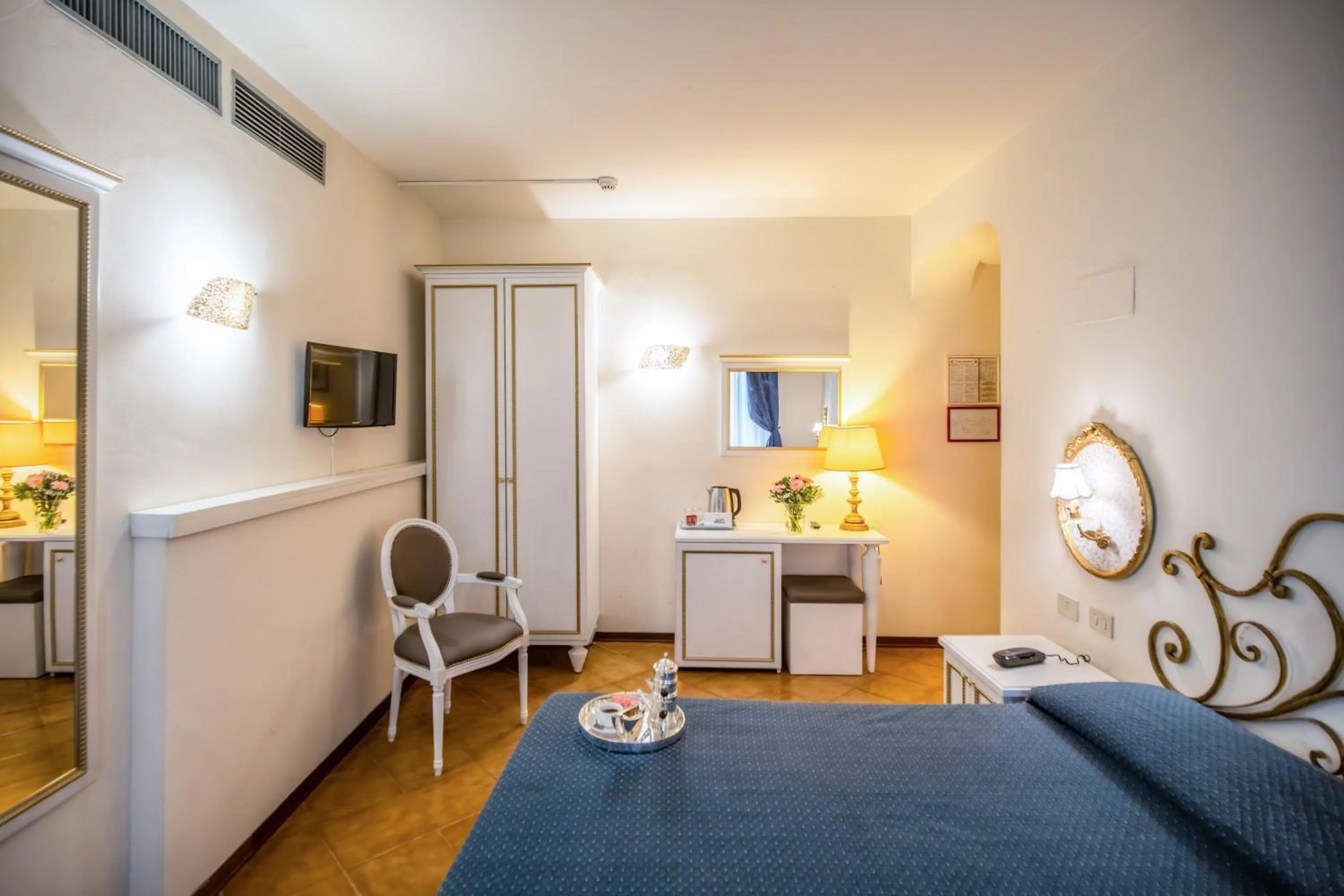 Bed in Hotel Martelli