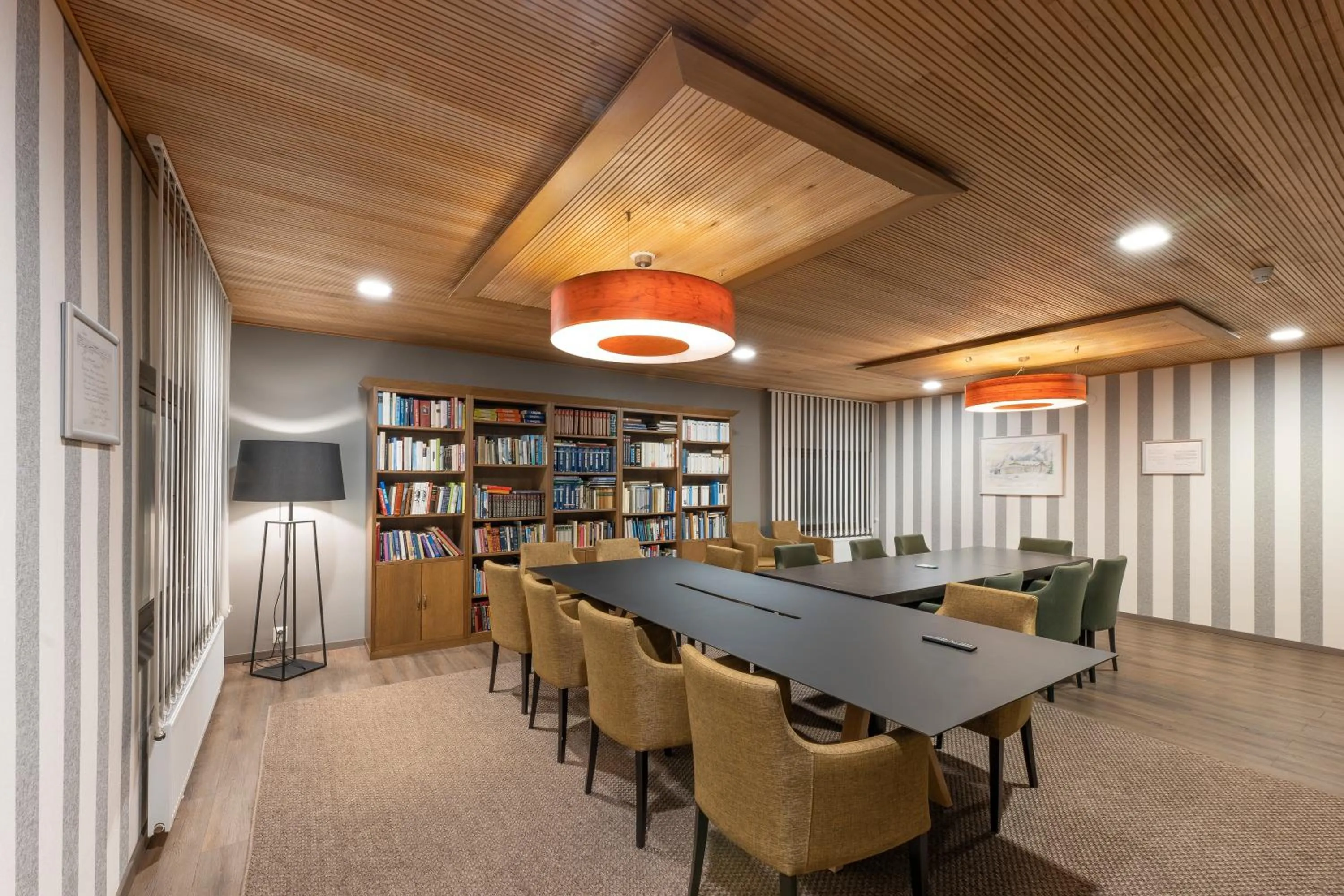 Library in Spa Hotel Runni Iisalmi