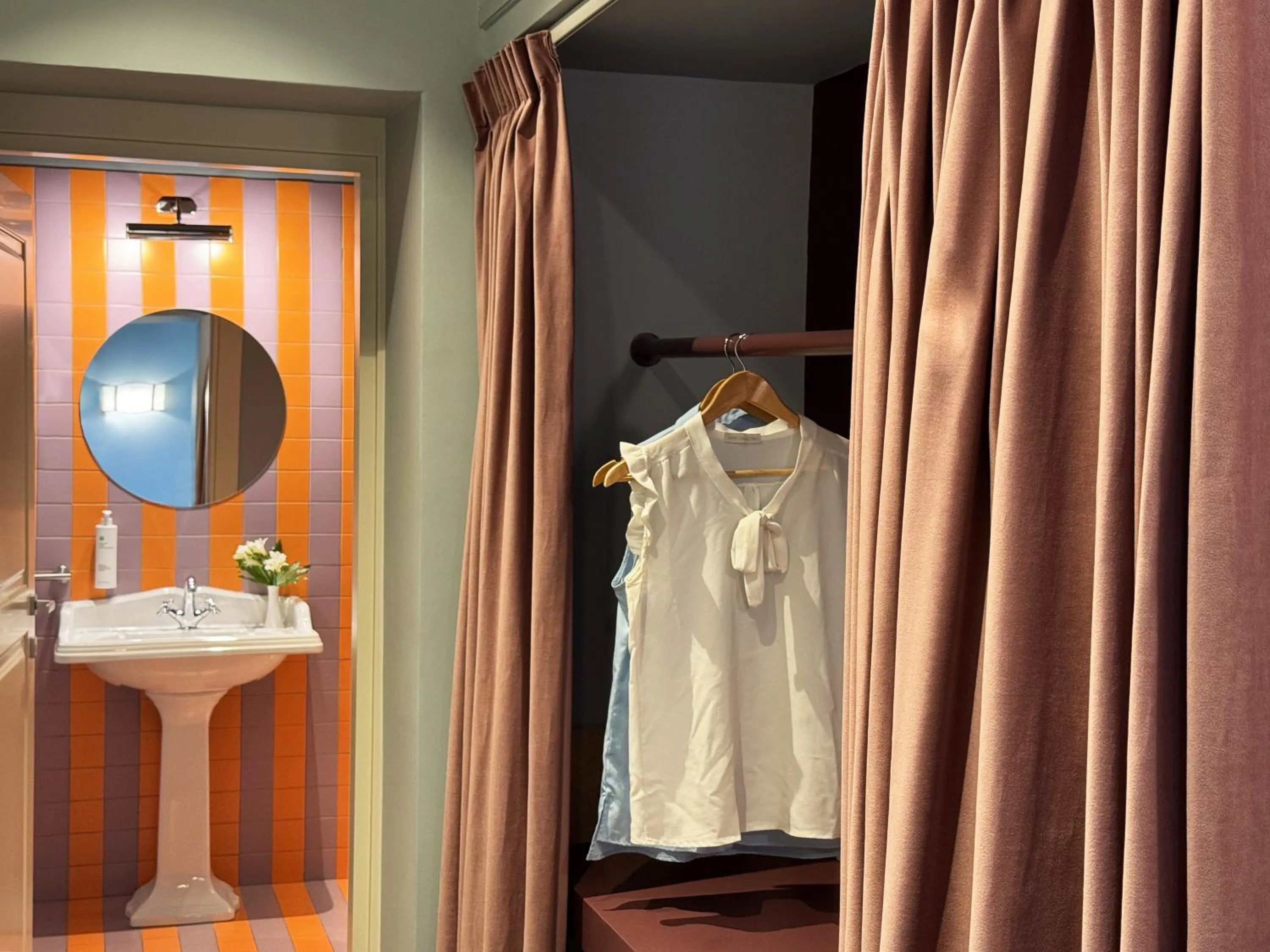 Bathroom in Hotel Cortina