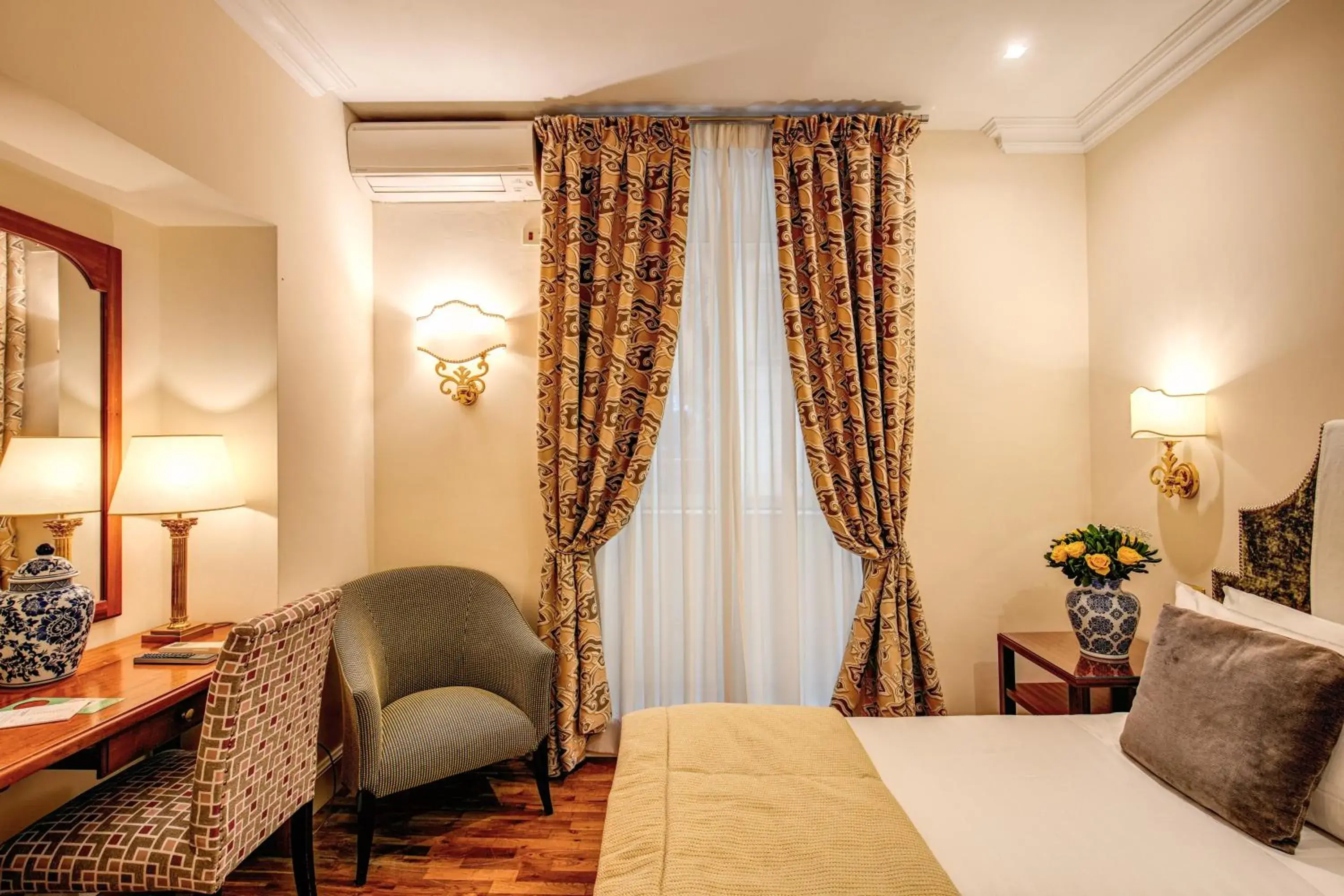 Double Room in Hotel Cortina Double Room in Hotel Cortina