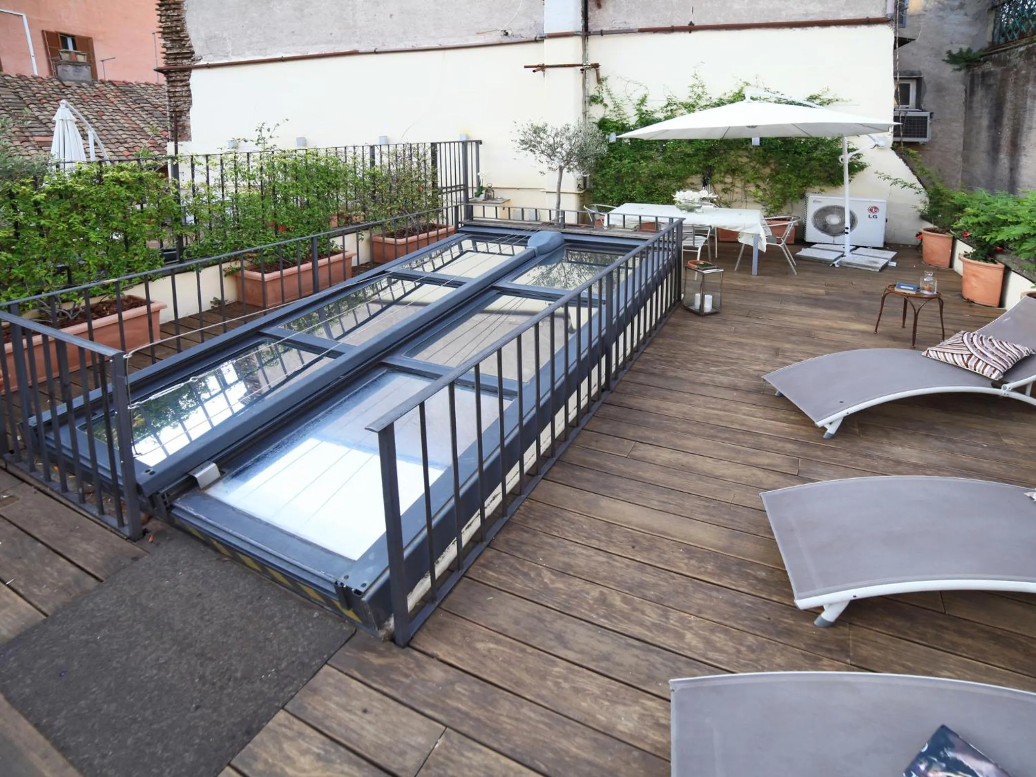 Seating area in Nostromondo Ciancaleoni Palace