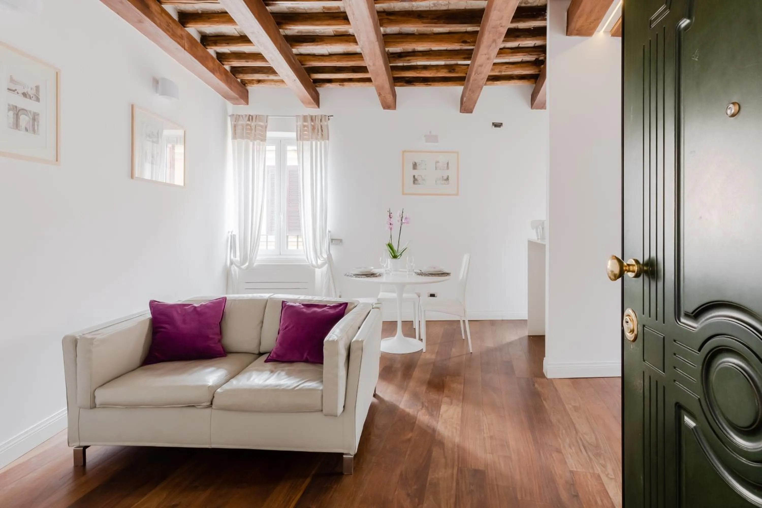 Living room in Nostromondo Ciancaleoni Palace