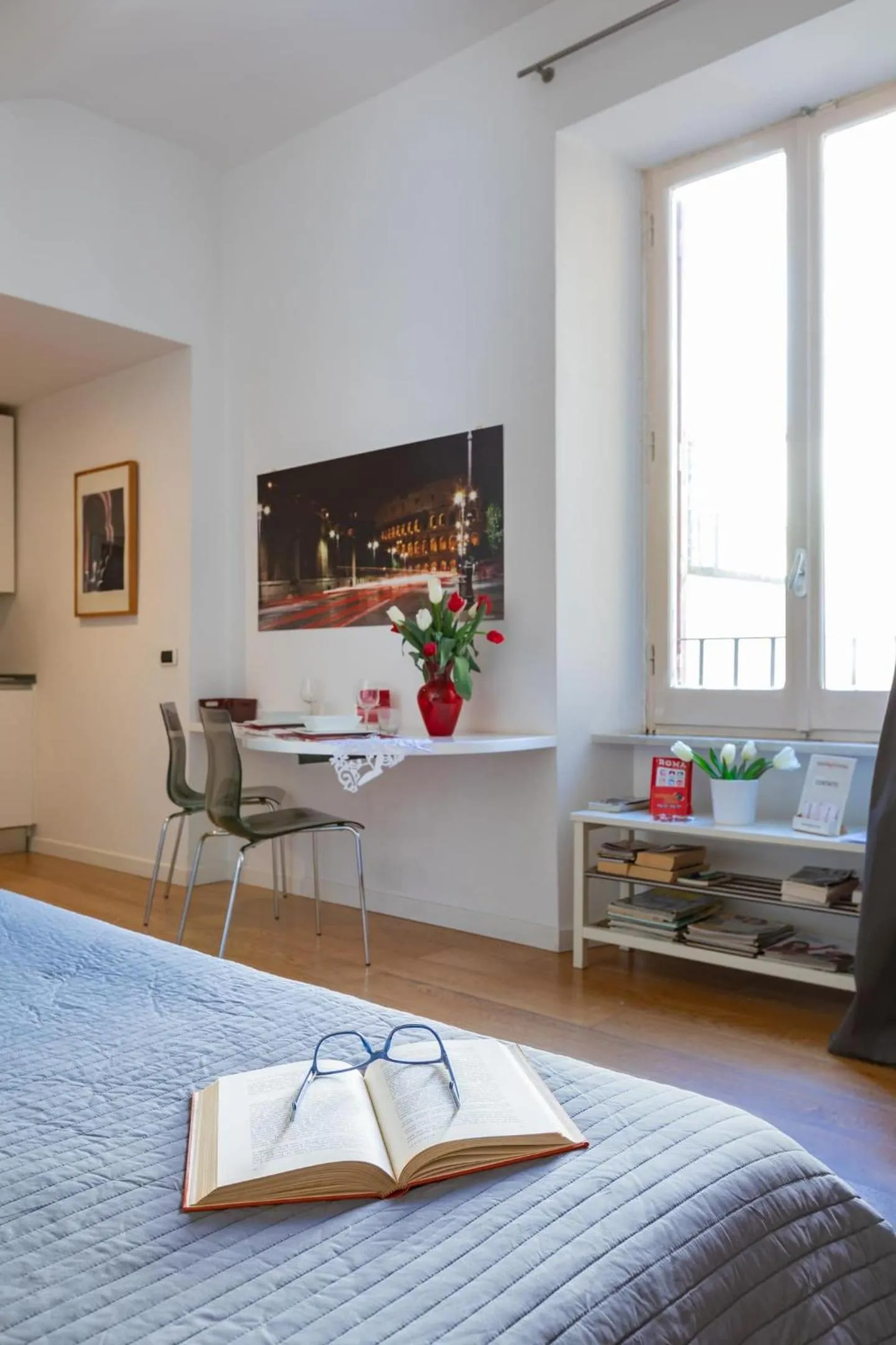 Bed in Nostromondo Ciancaleoni Palace