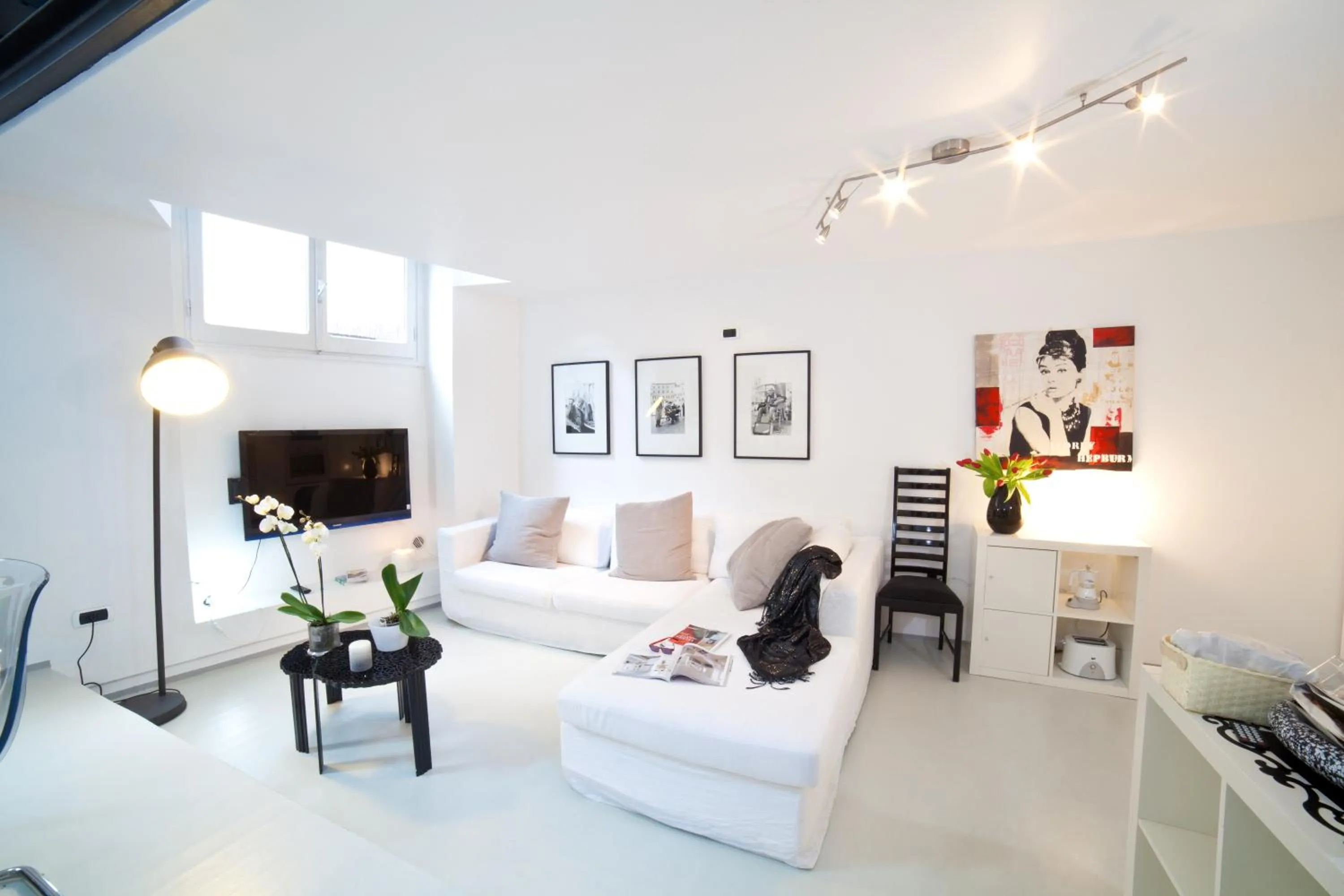 Decorative detail in Nostromondo Ciancaleoni Palace