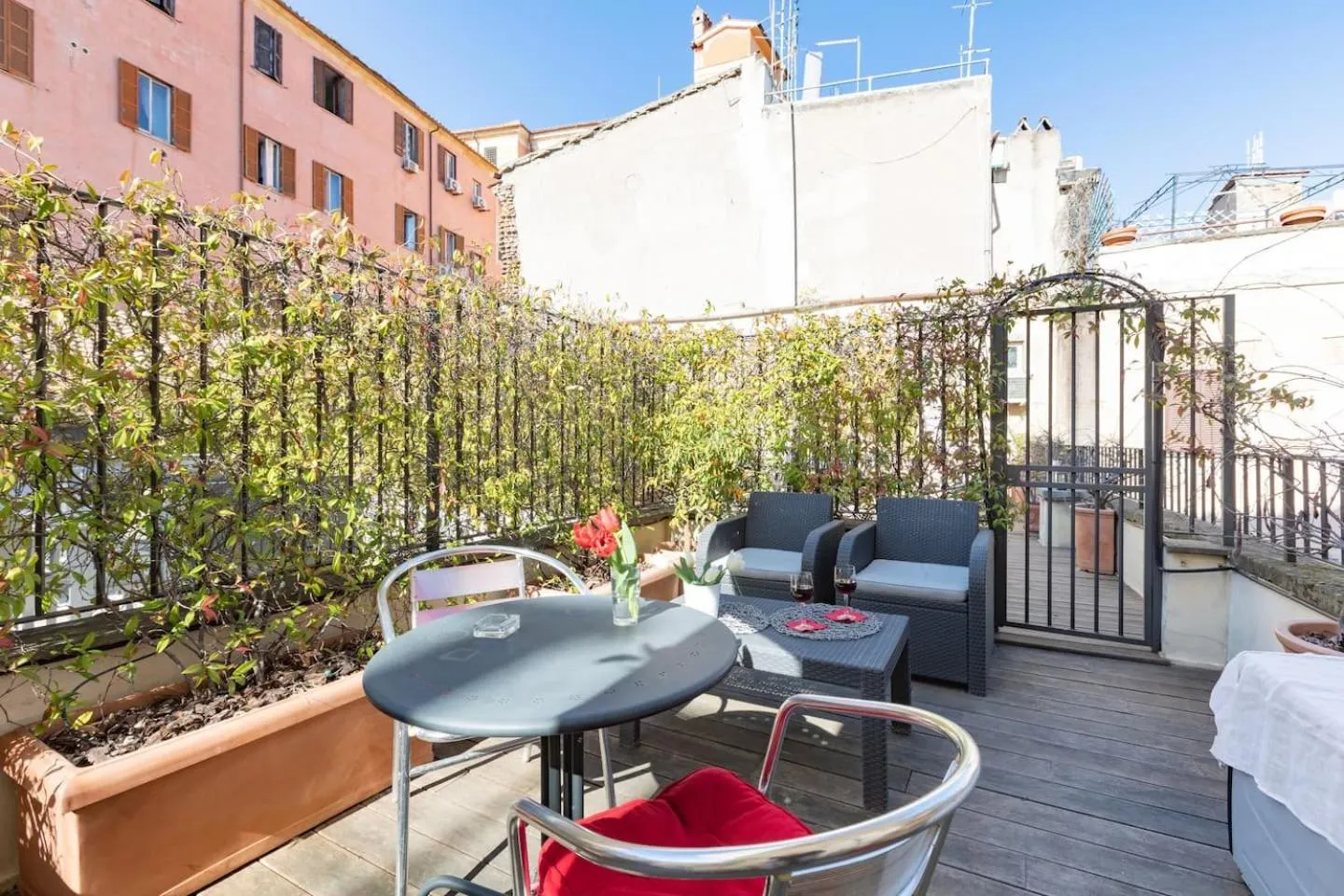 Nostromondo Ciancaleoni Palace