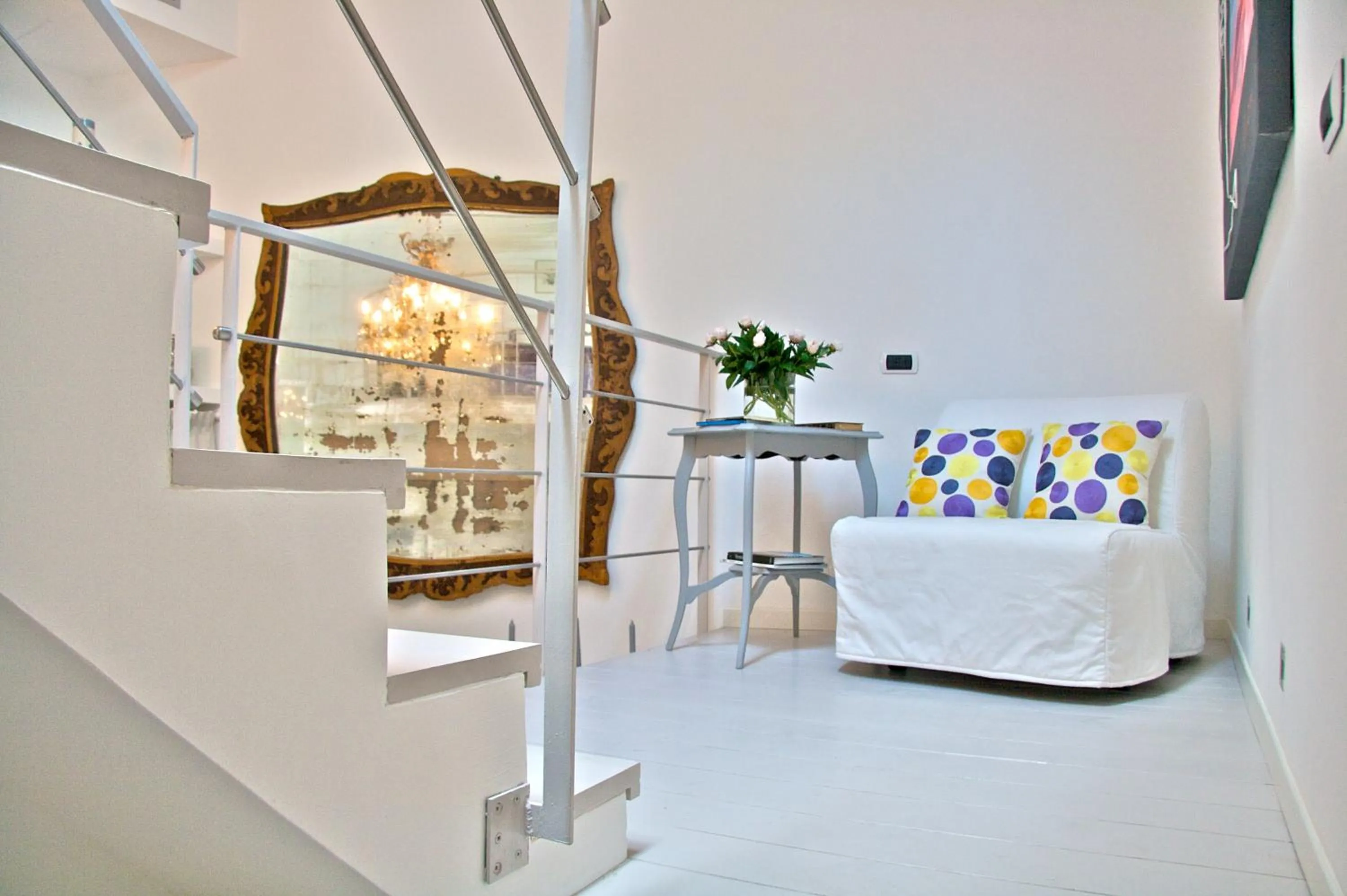 Seating area in Nostromondo Ciancaleoni Palace