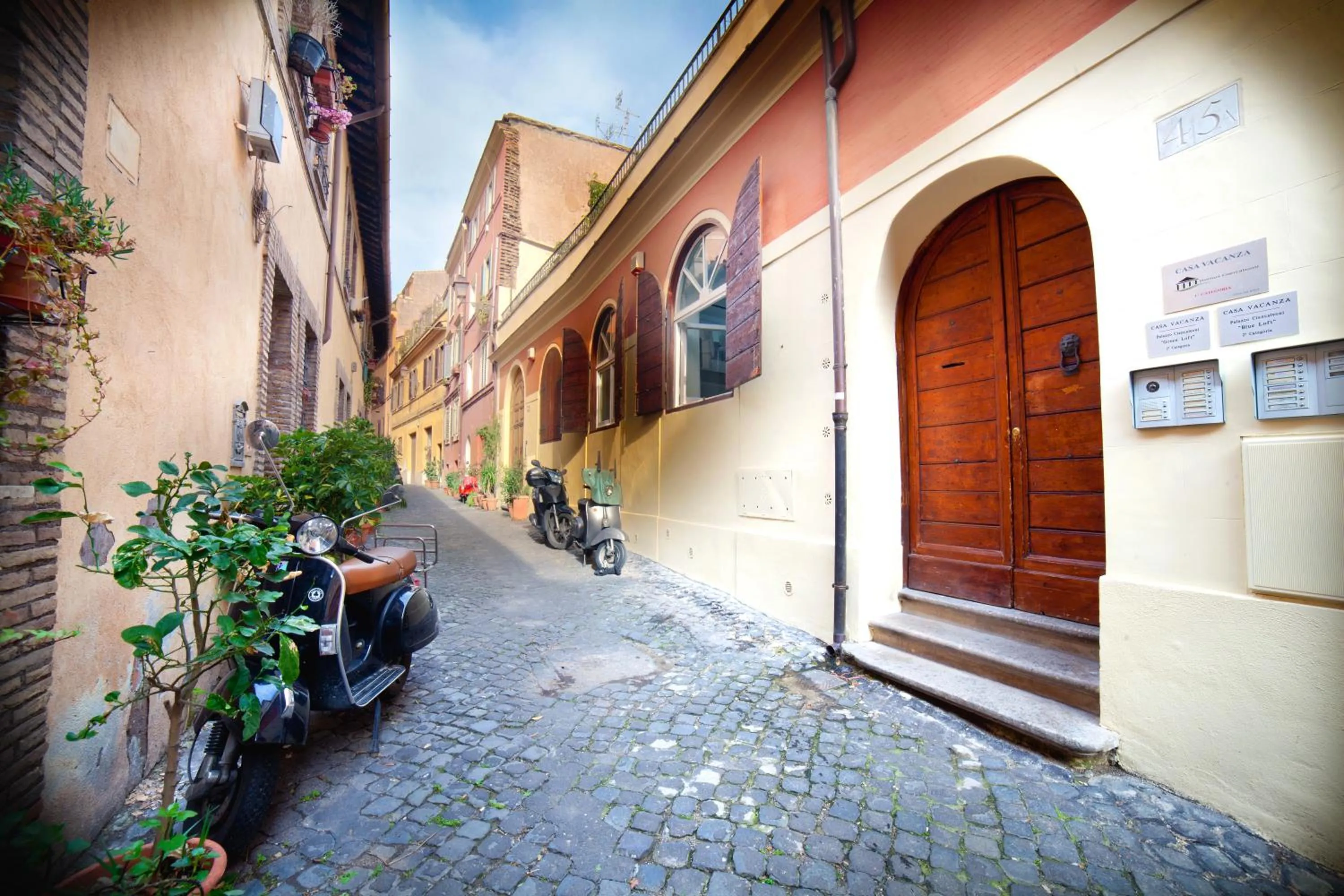 Property building in Nostromondo Ciancaleoni Palace