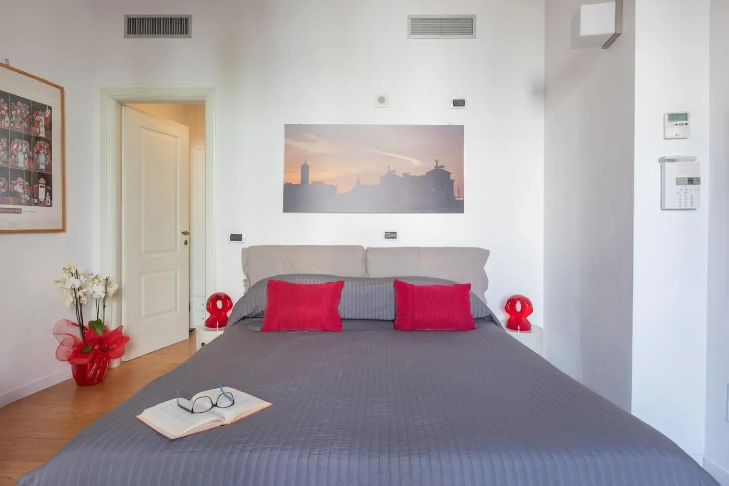 Bed in Nostromondo Ciancaleoni Palace