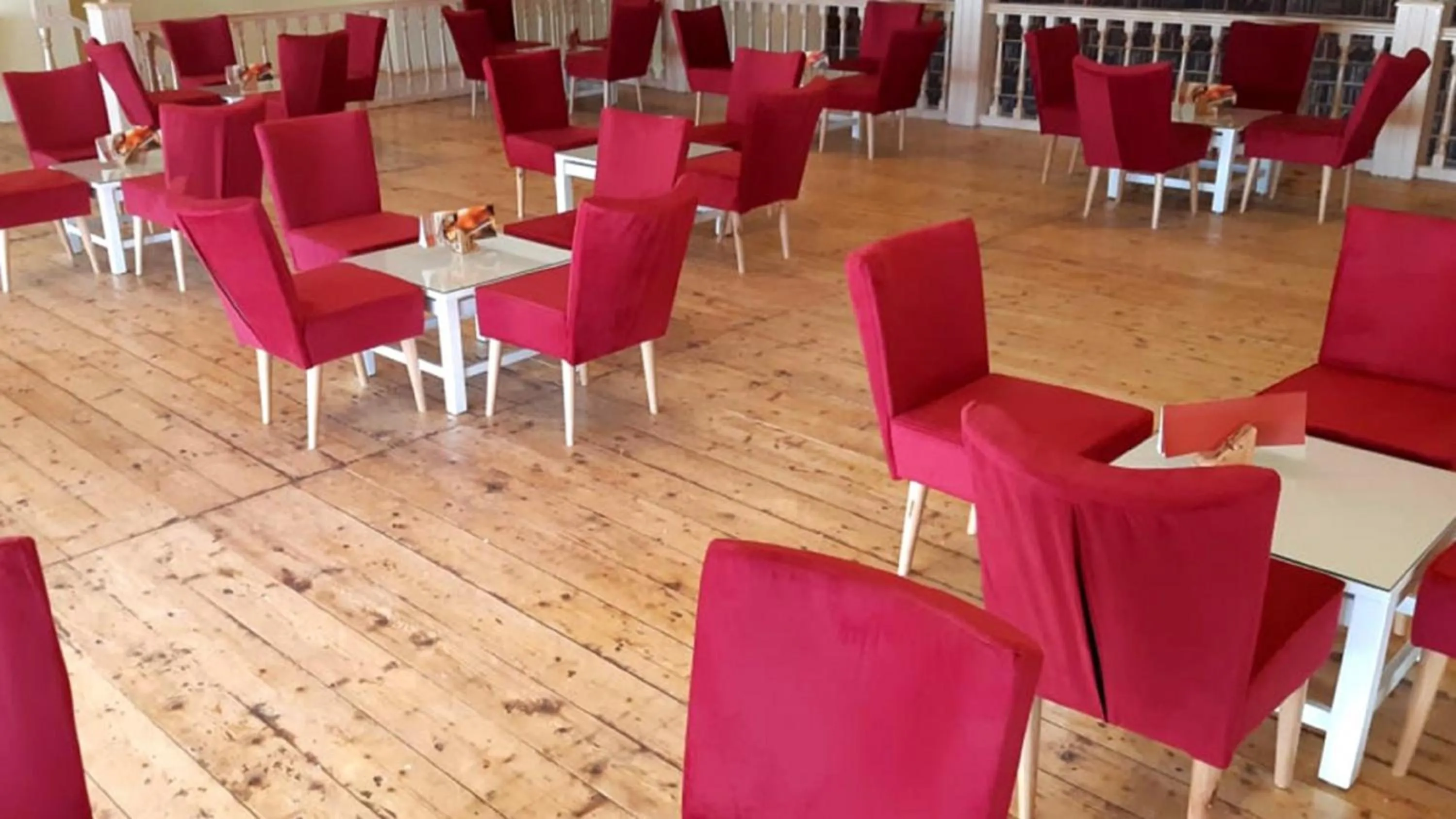 Restaurant/places to eat in Hotel Best Beach- Family Only