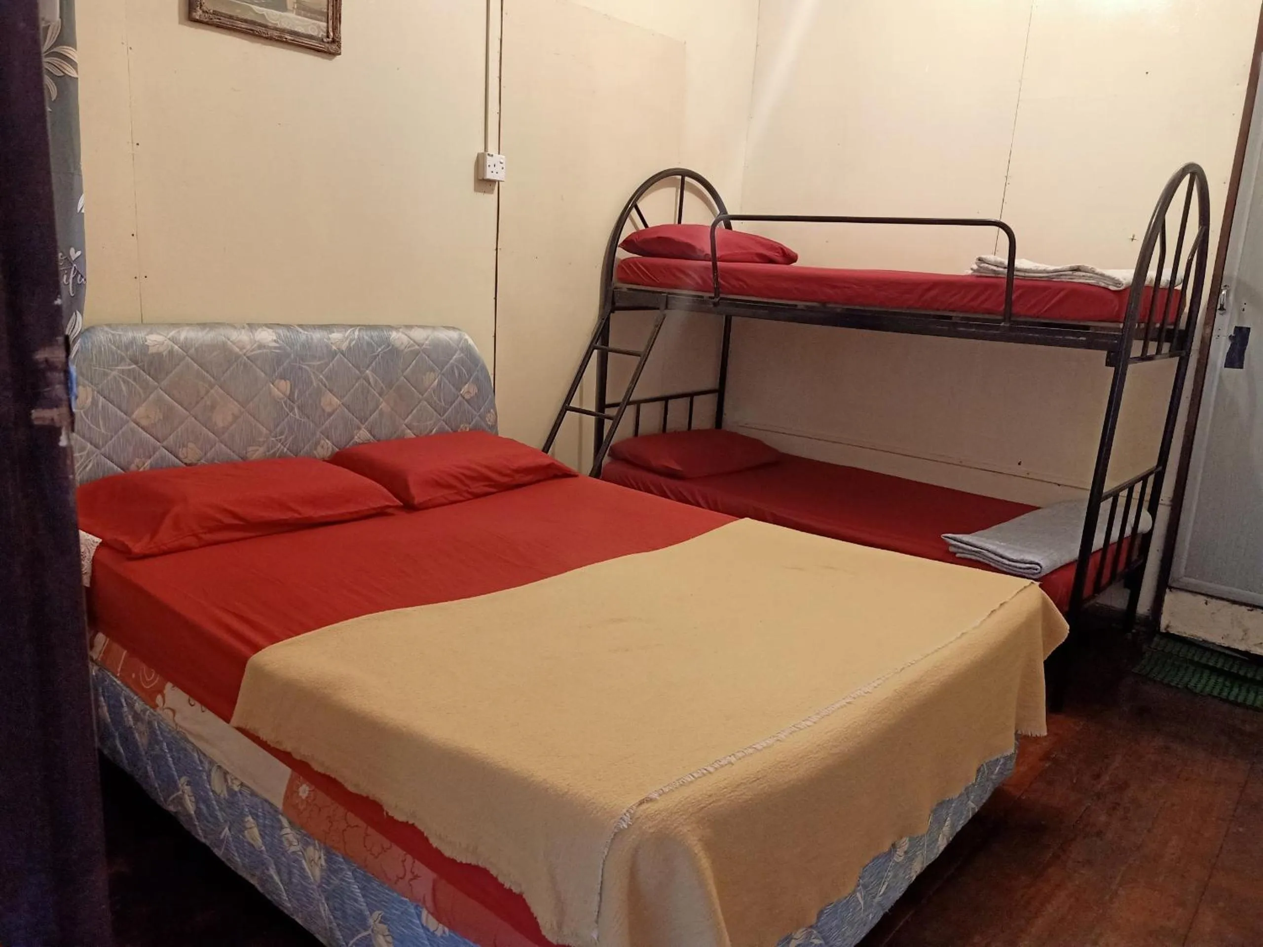 Bedroom, Bed in Hotel O Mountain Resthouse