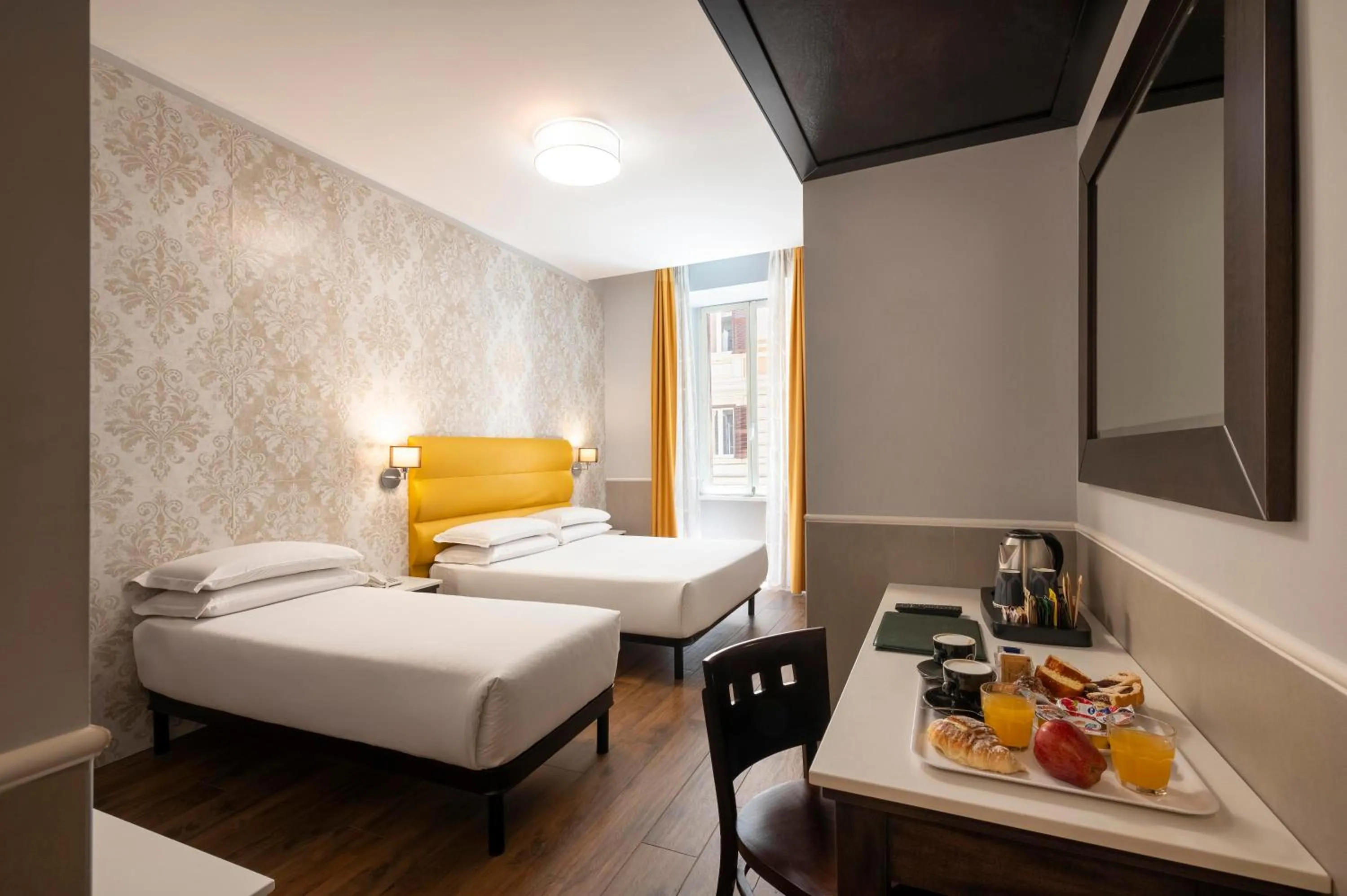 Photo of the whole room, Bed in Hotel Virgilio