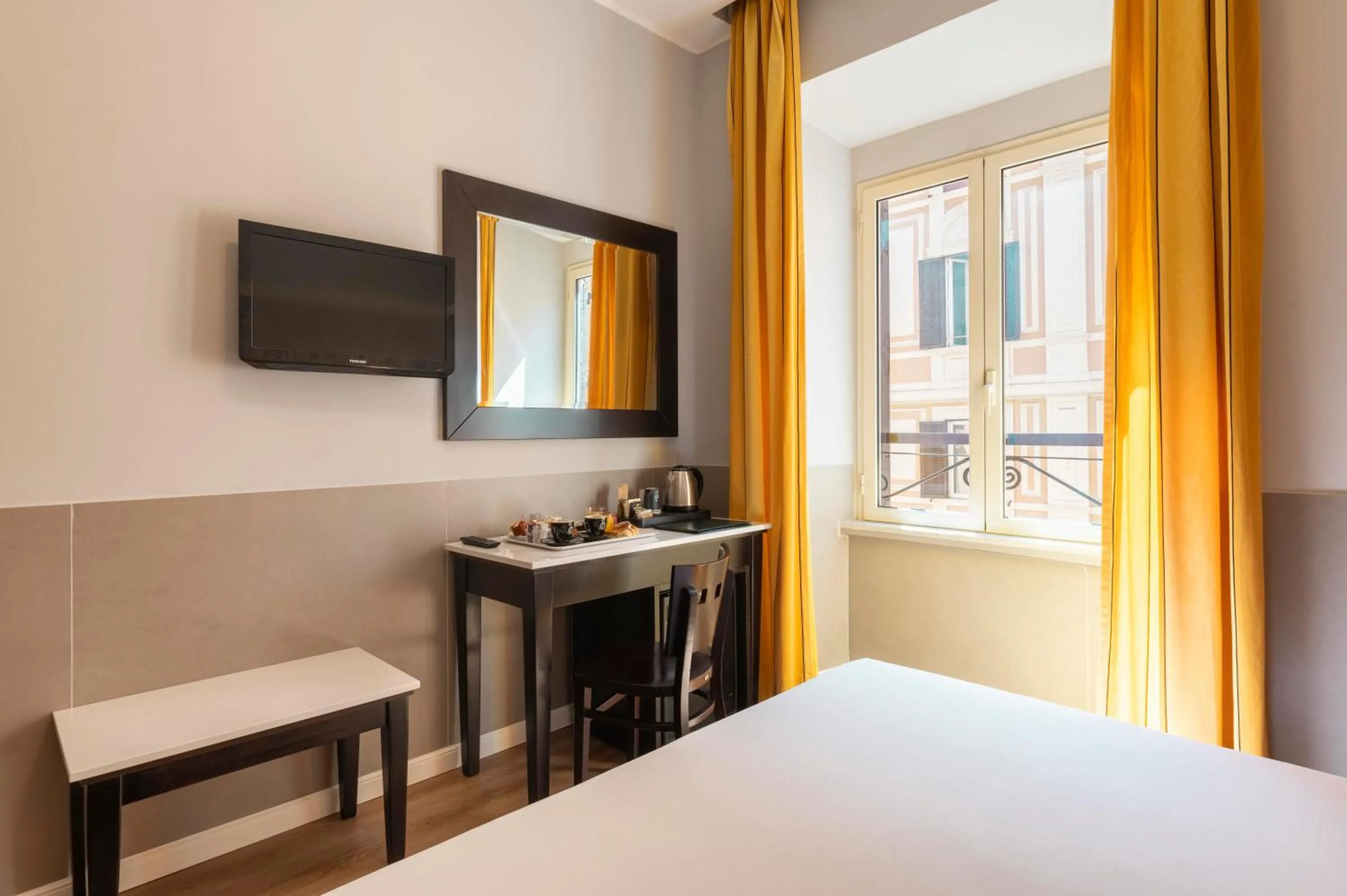 Bed in Hotel Virgilio