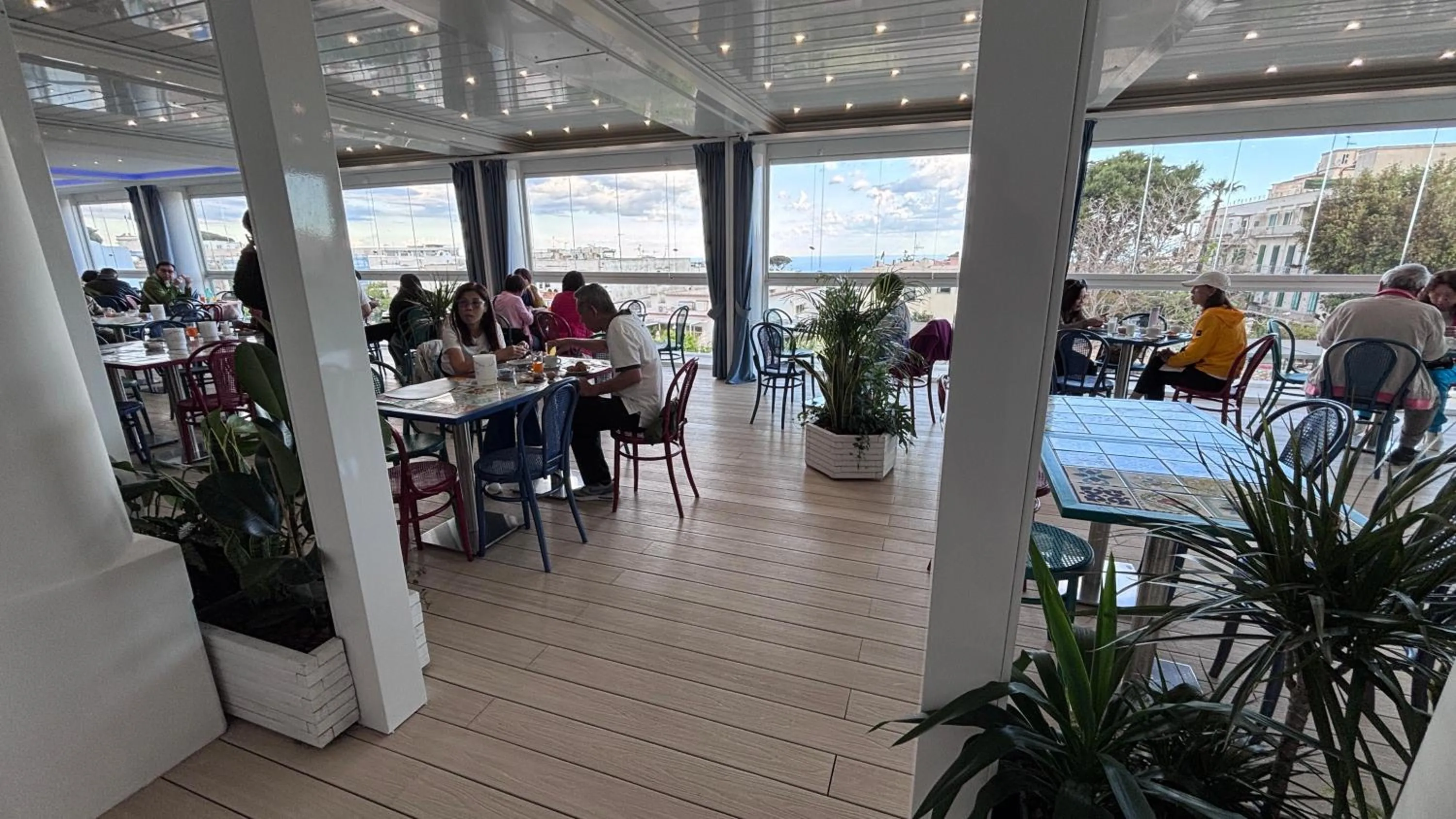 Restaurant/places to eat in Bougainville Luxury Boutique Hotel