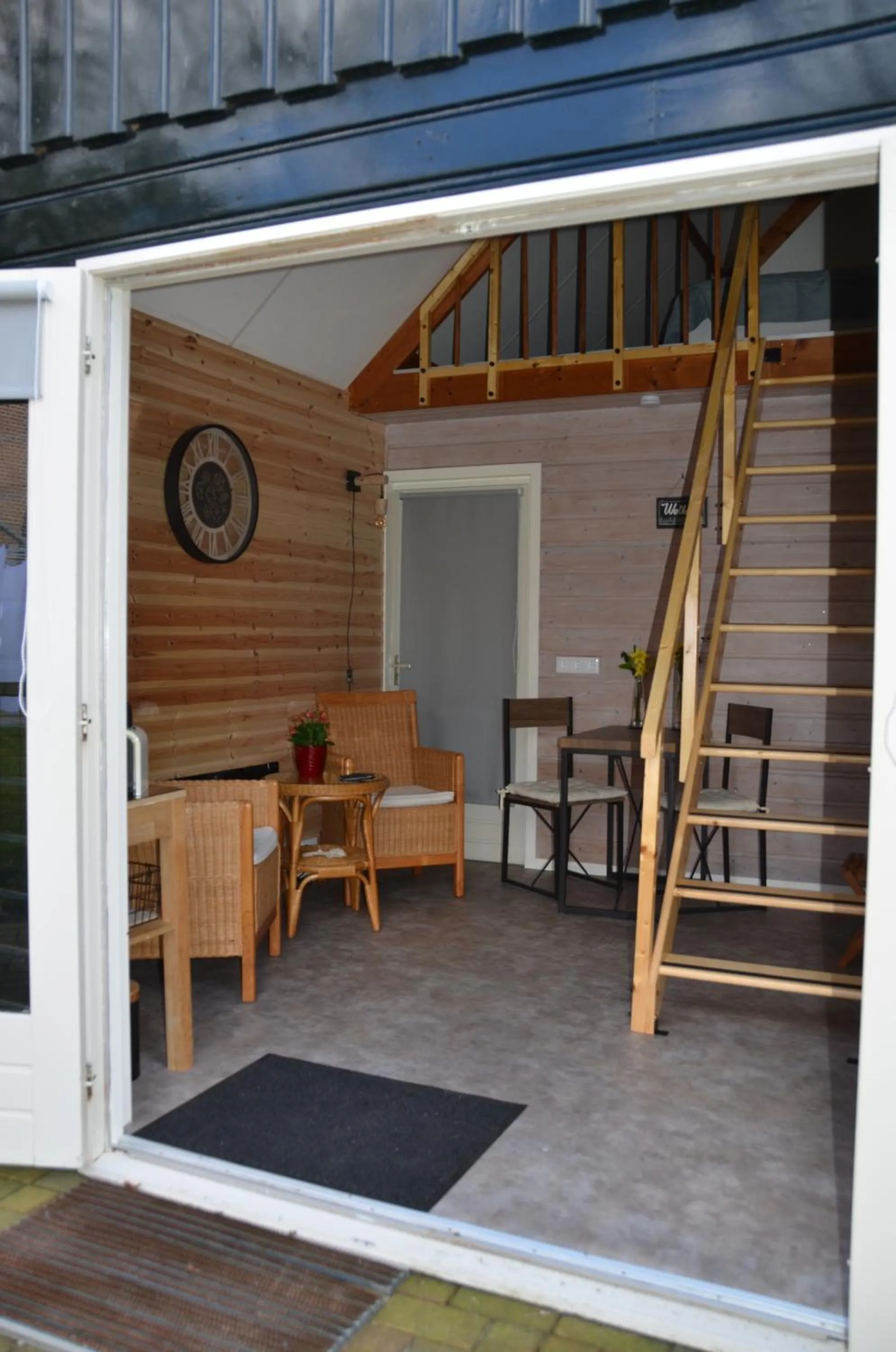 hair dresser in 'It Mearke