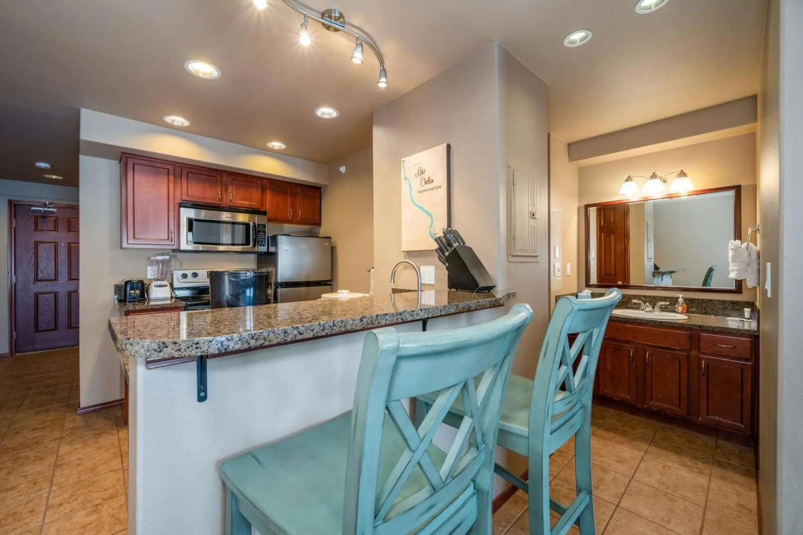 Grandview Lake Chelan- Waterfront View, Pool, Hot tub, Golf, 1 Min To Downtown