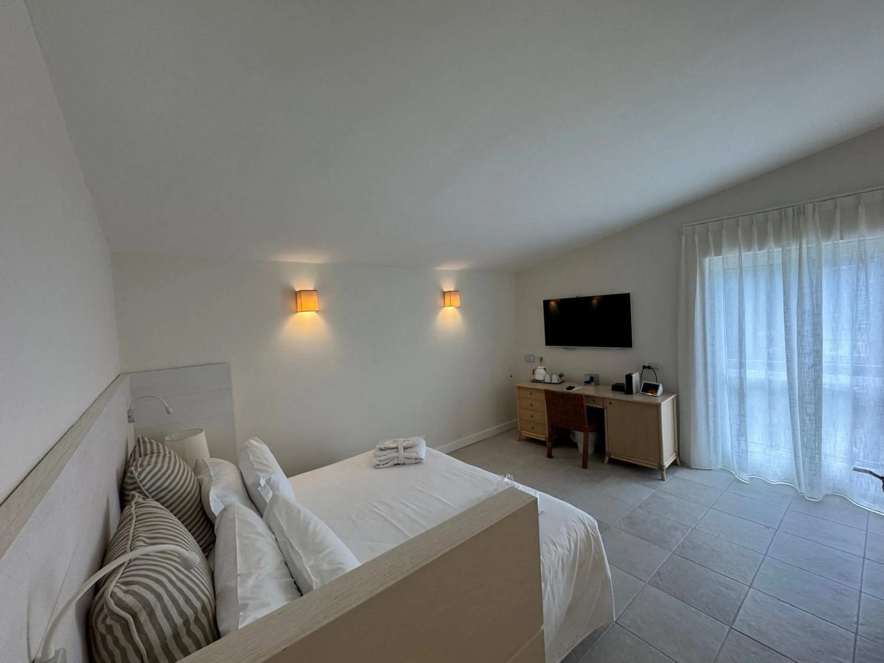 Photo of the whole room, Bed in Grand Hotel Aminta