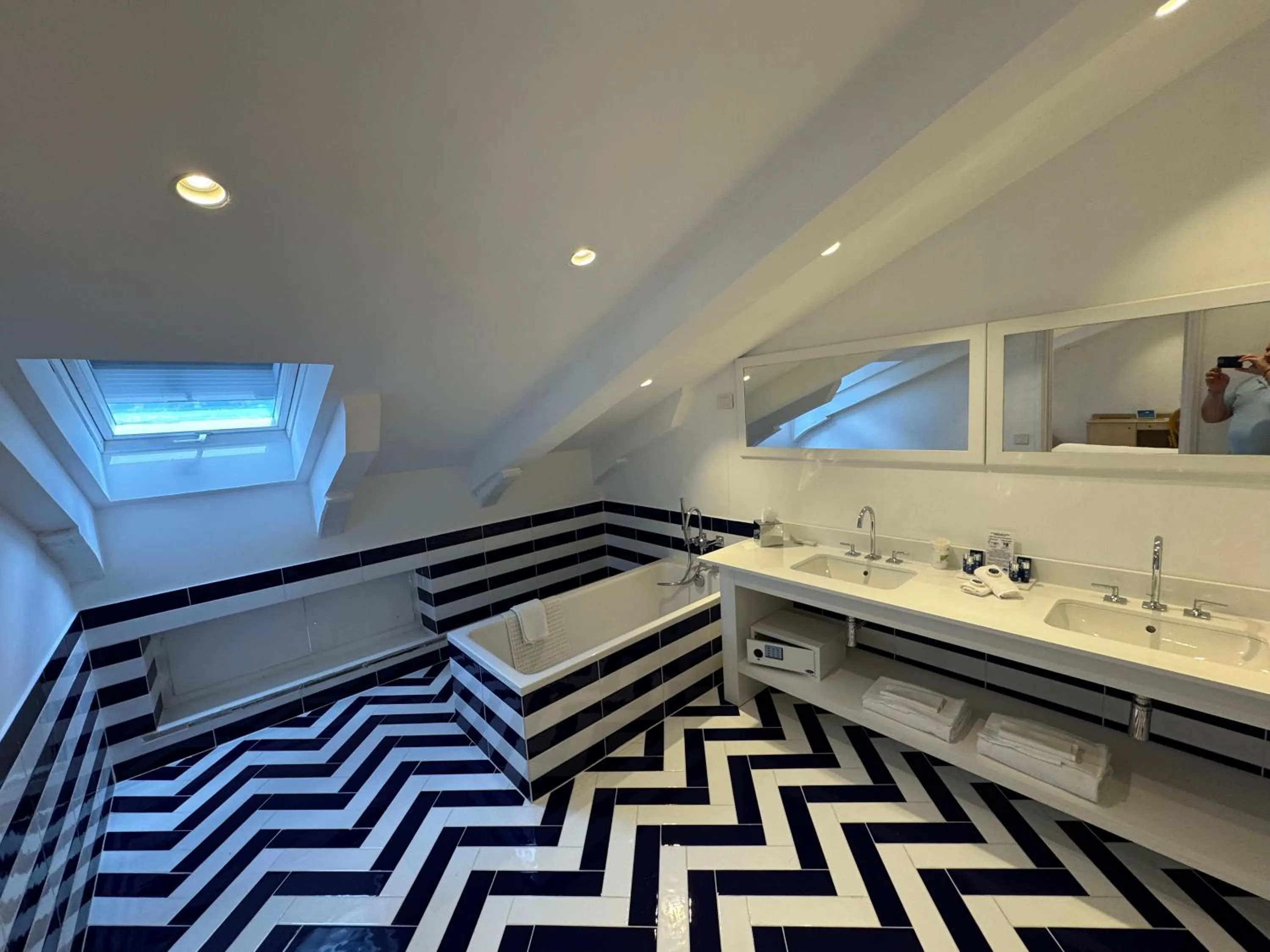 Bathroom in Grand Hotel Aminta