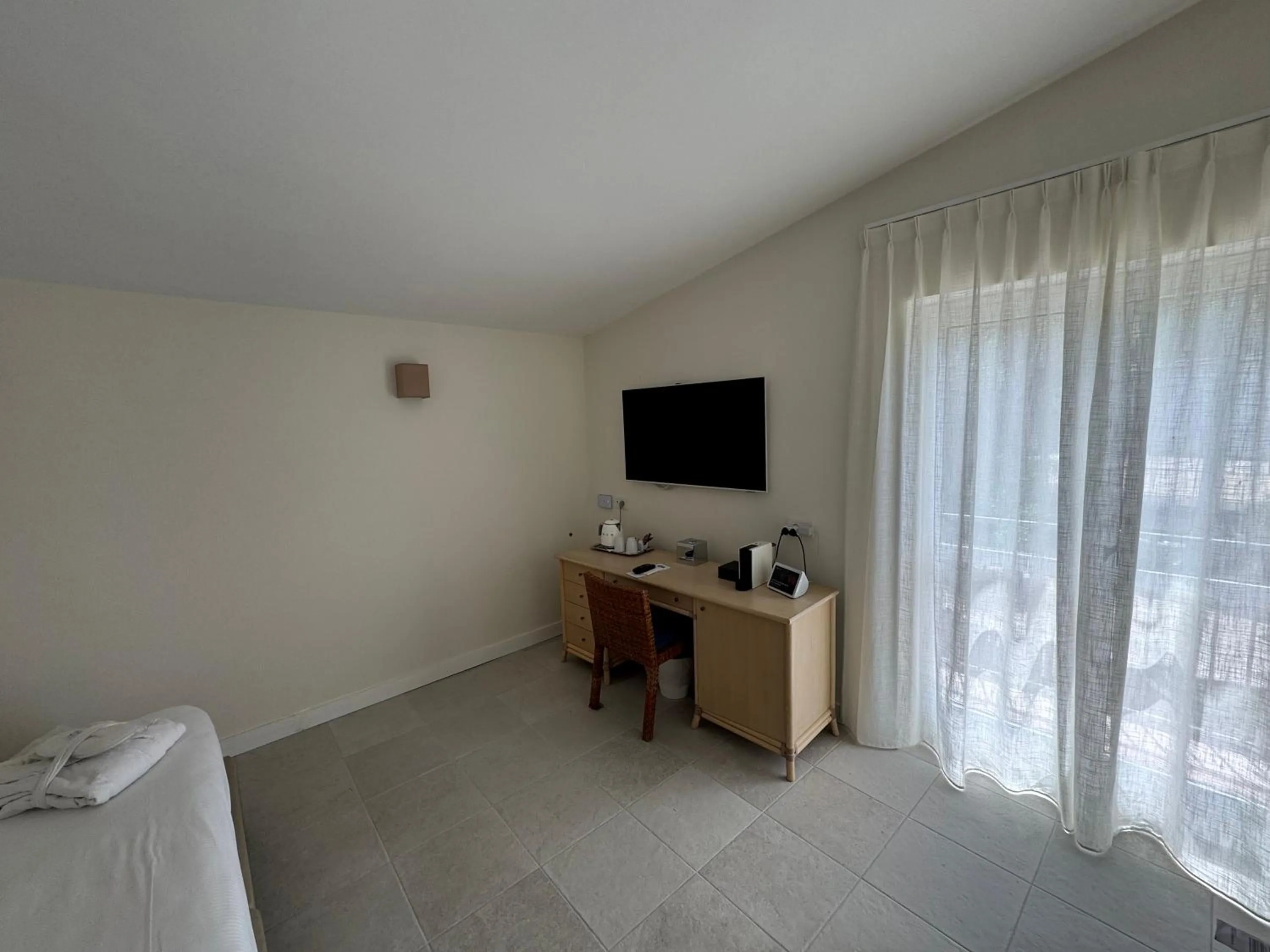 Bedroom, Bed in Grand Hotel Aminta