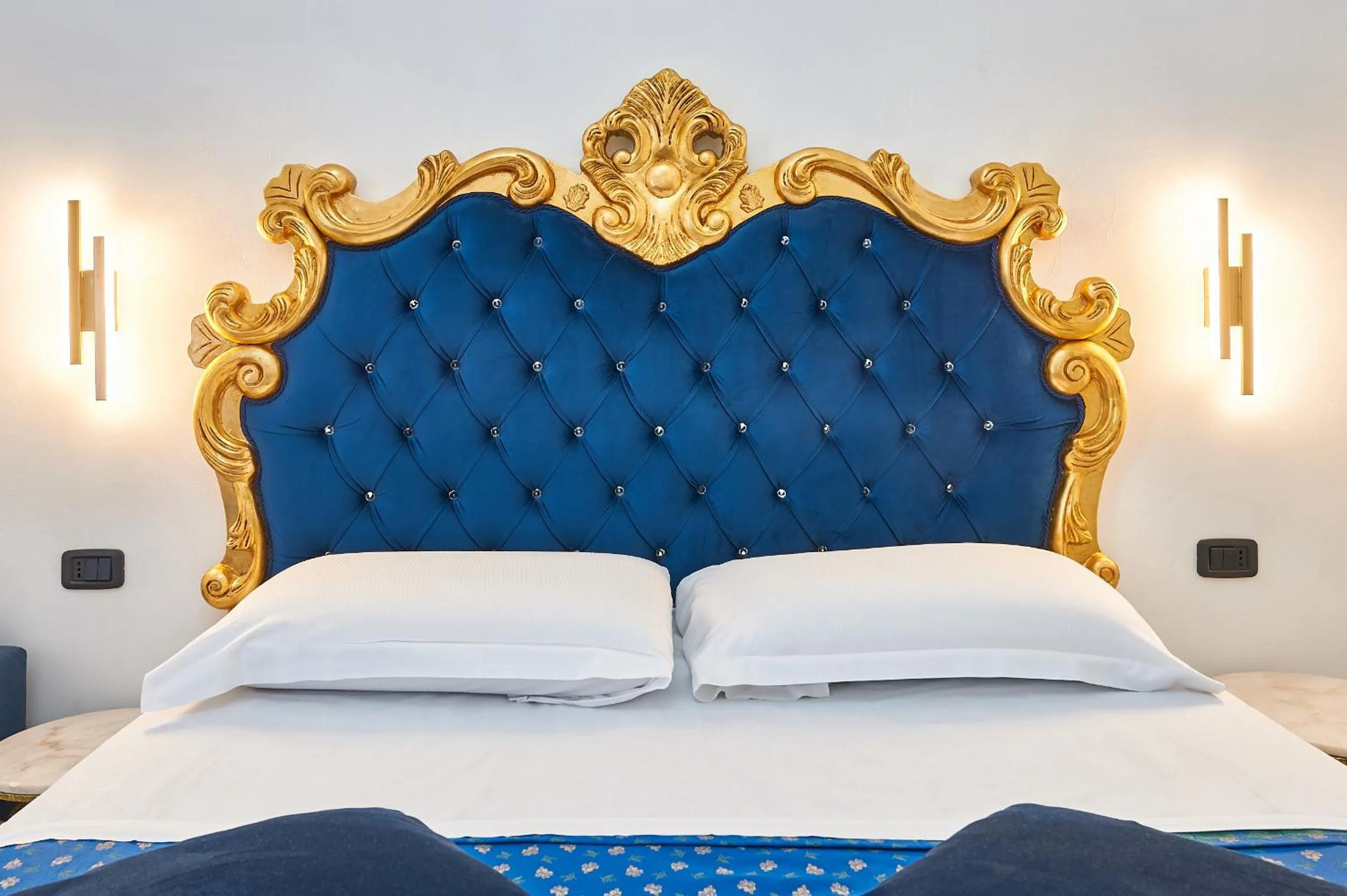 Bed in Hotel Virginia