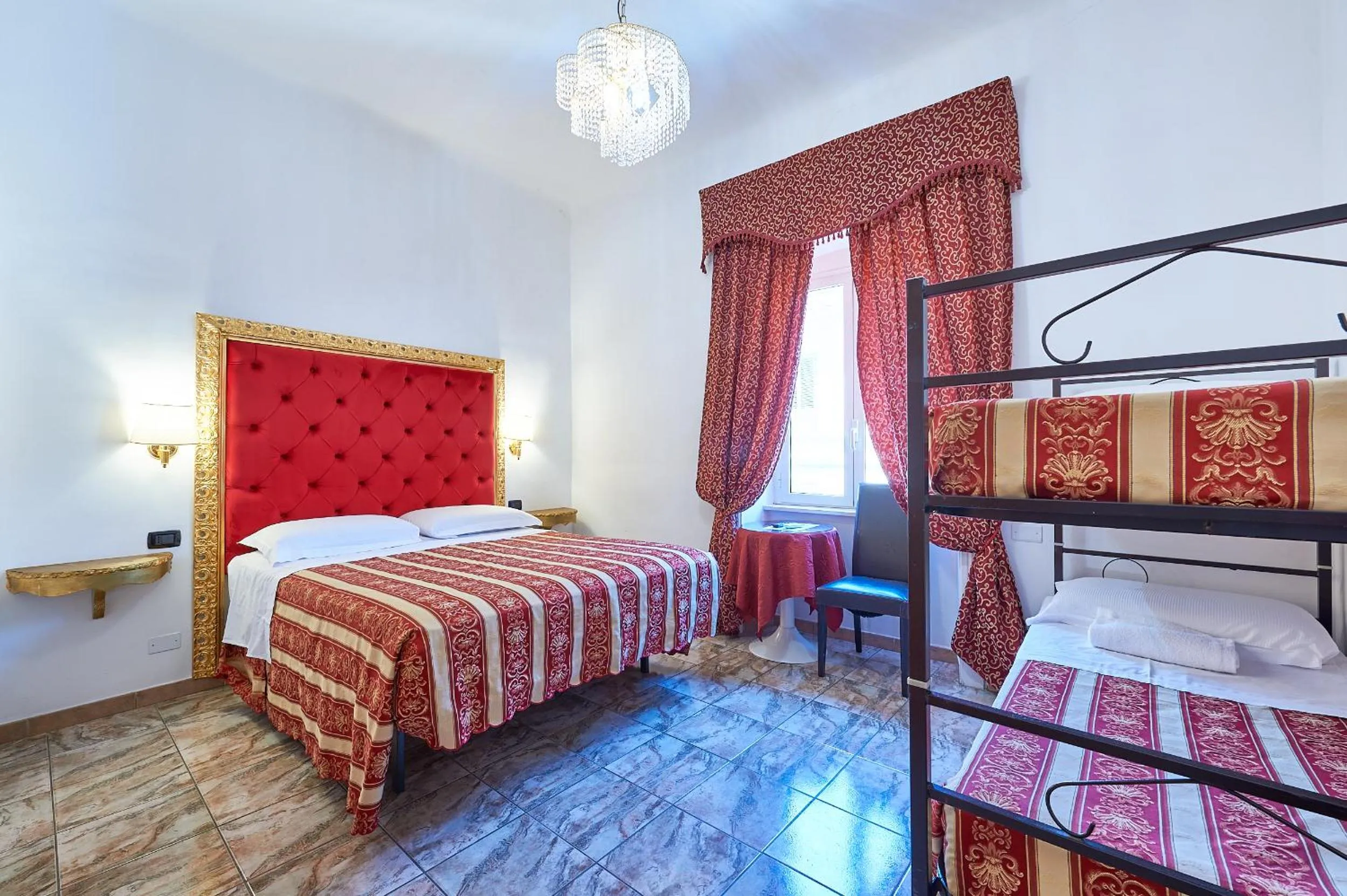 Bed in Hotel Virginia