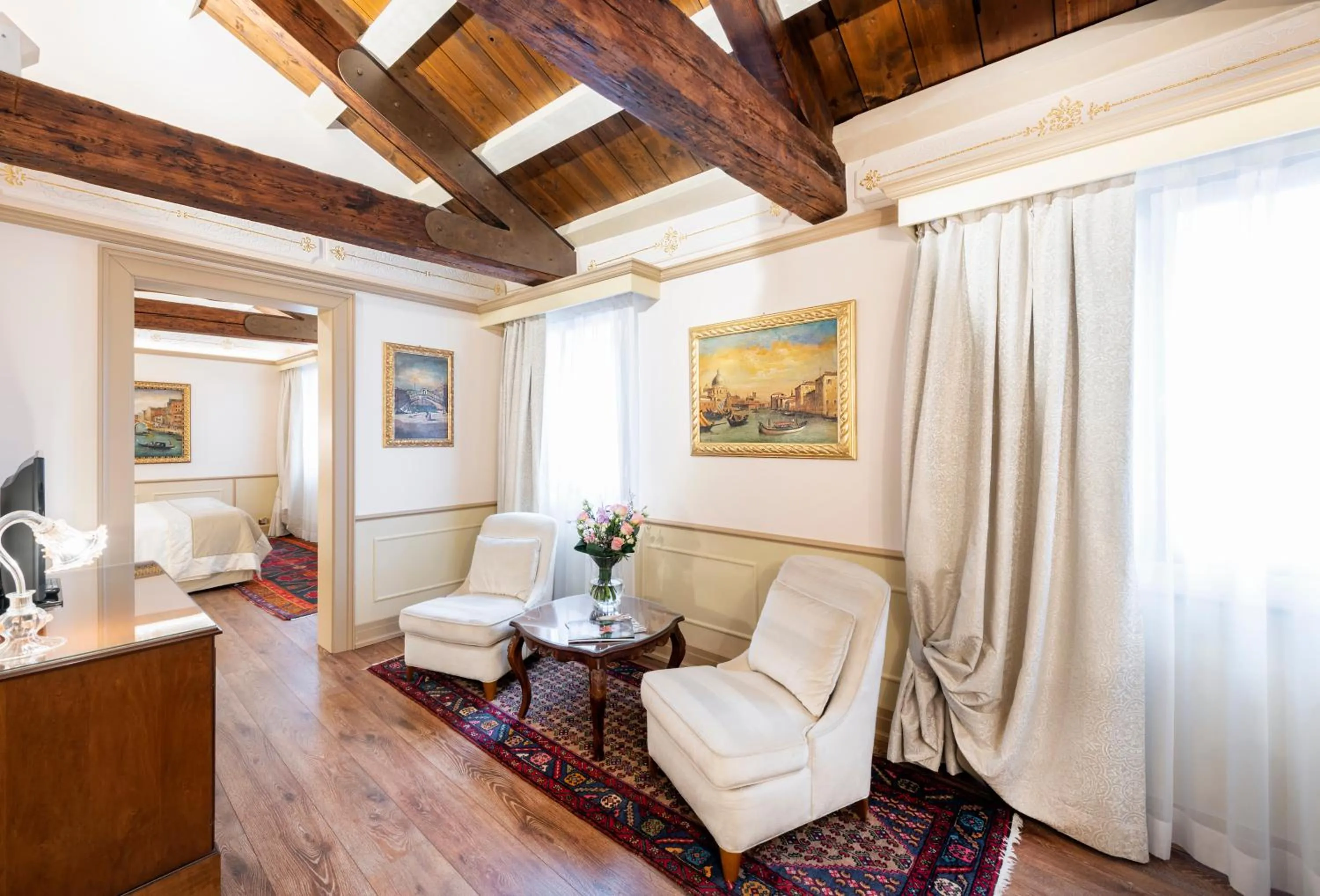 Living room in Monaco & Grand Canal