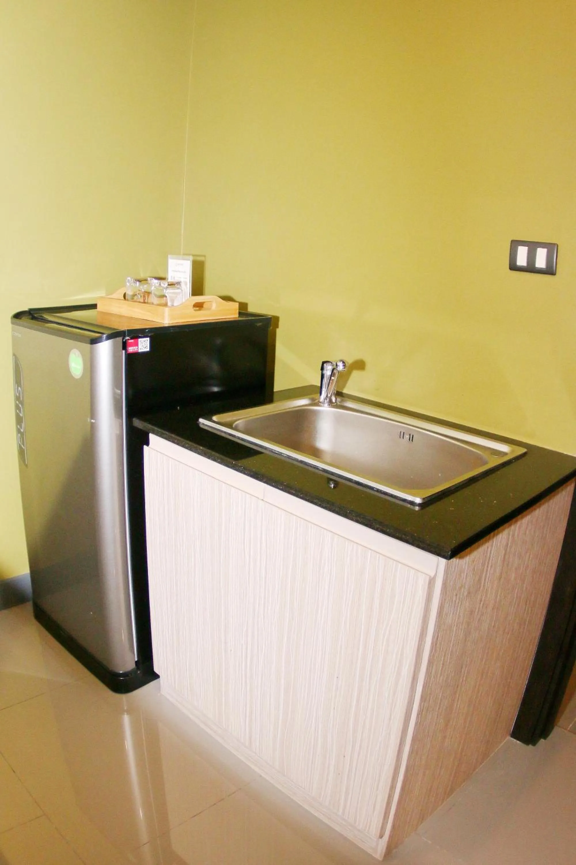 Kitchen or kitchenette in Arthitaya Green Nature Hotel & Lakkhana Poolside Resort