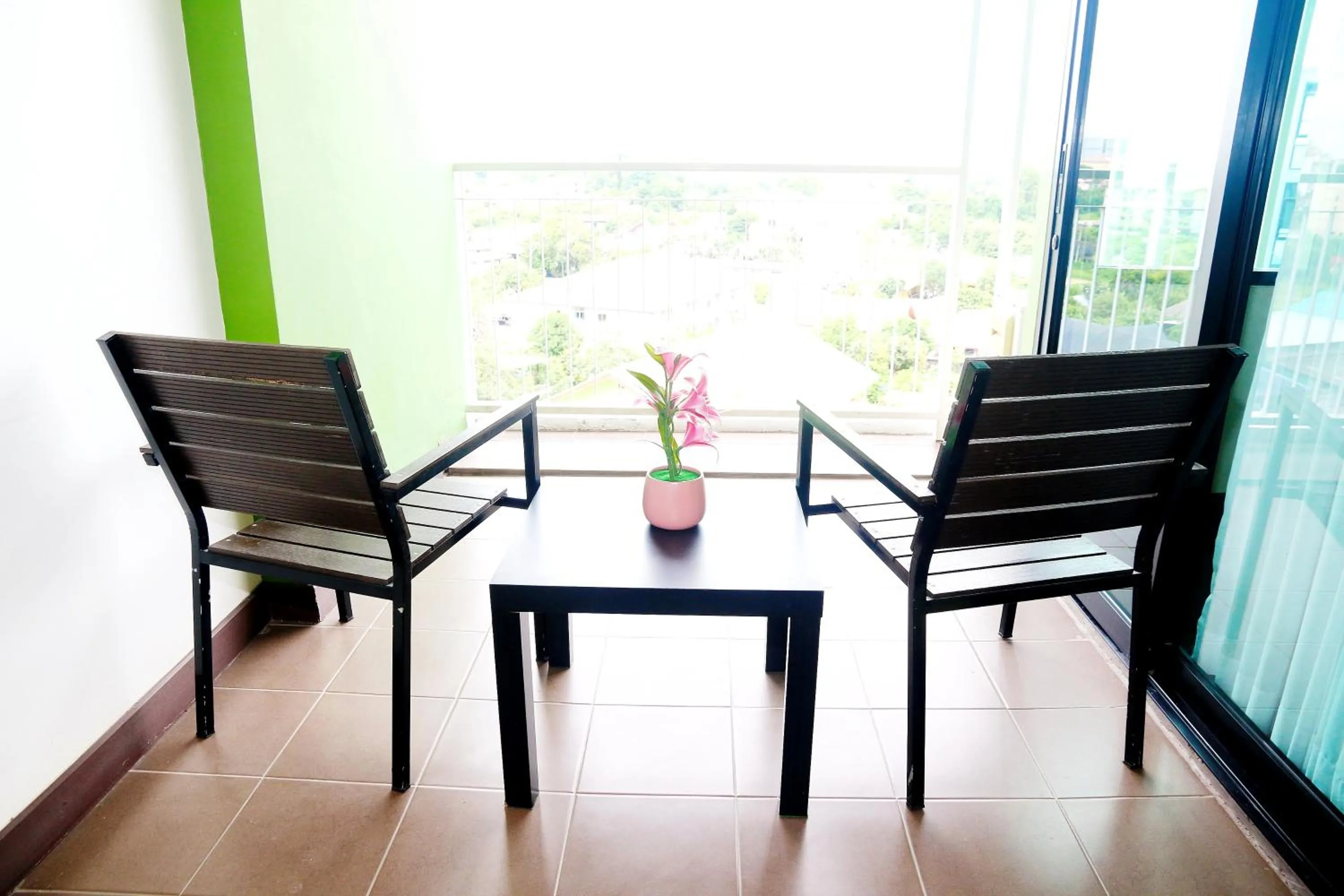 Living room in Arthitaya Green Nature Hotel & Lakkhana Poolside Resort
