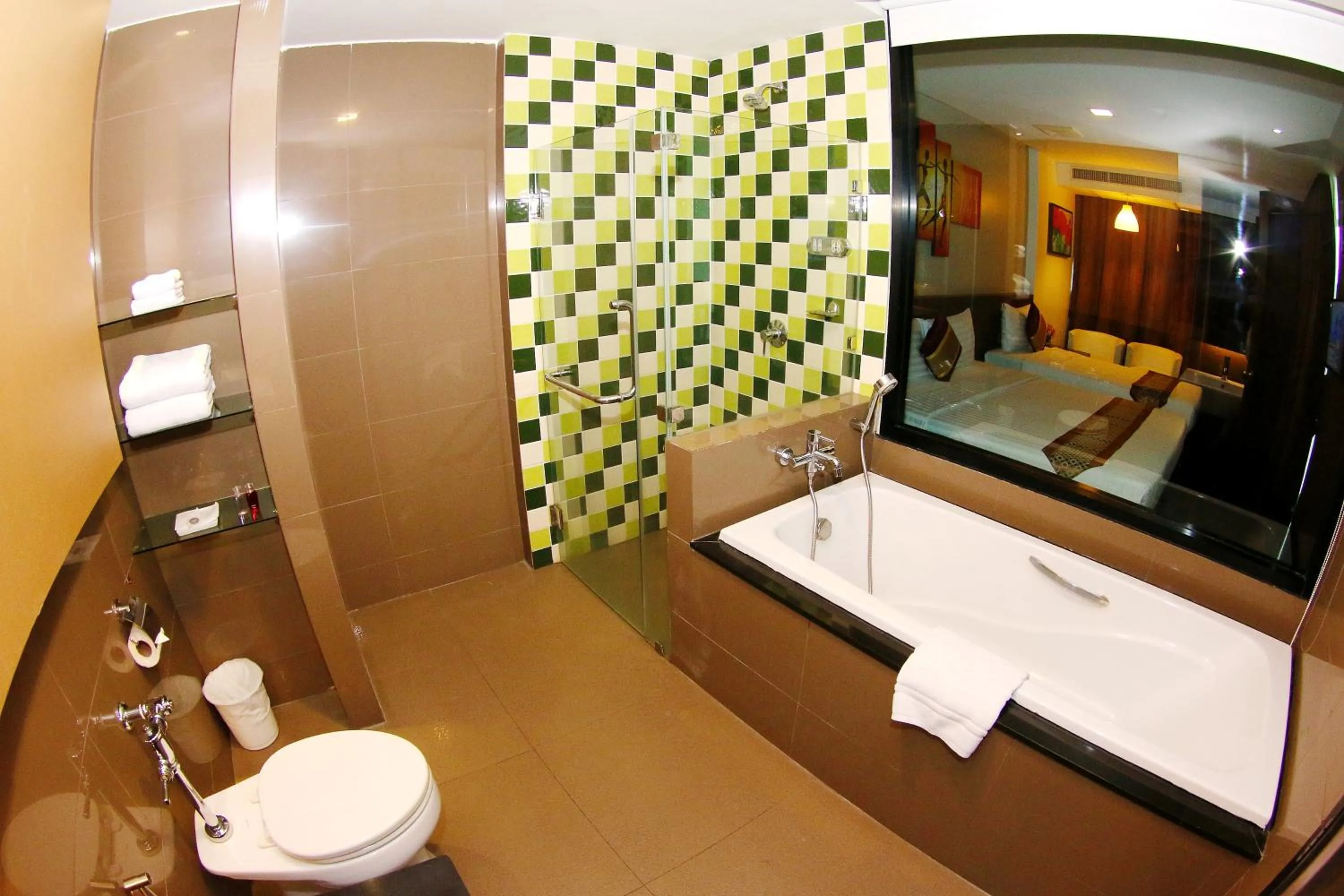 Bathroom, Bed in Arthitaya Green Nature Hotel & Lakkhana Poolside Resort