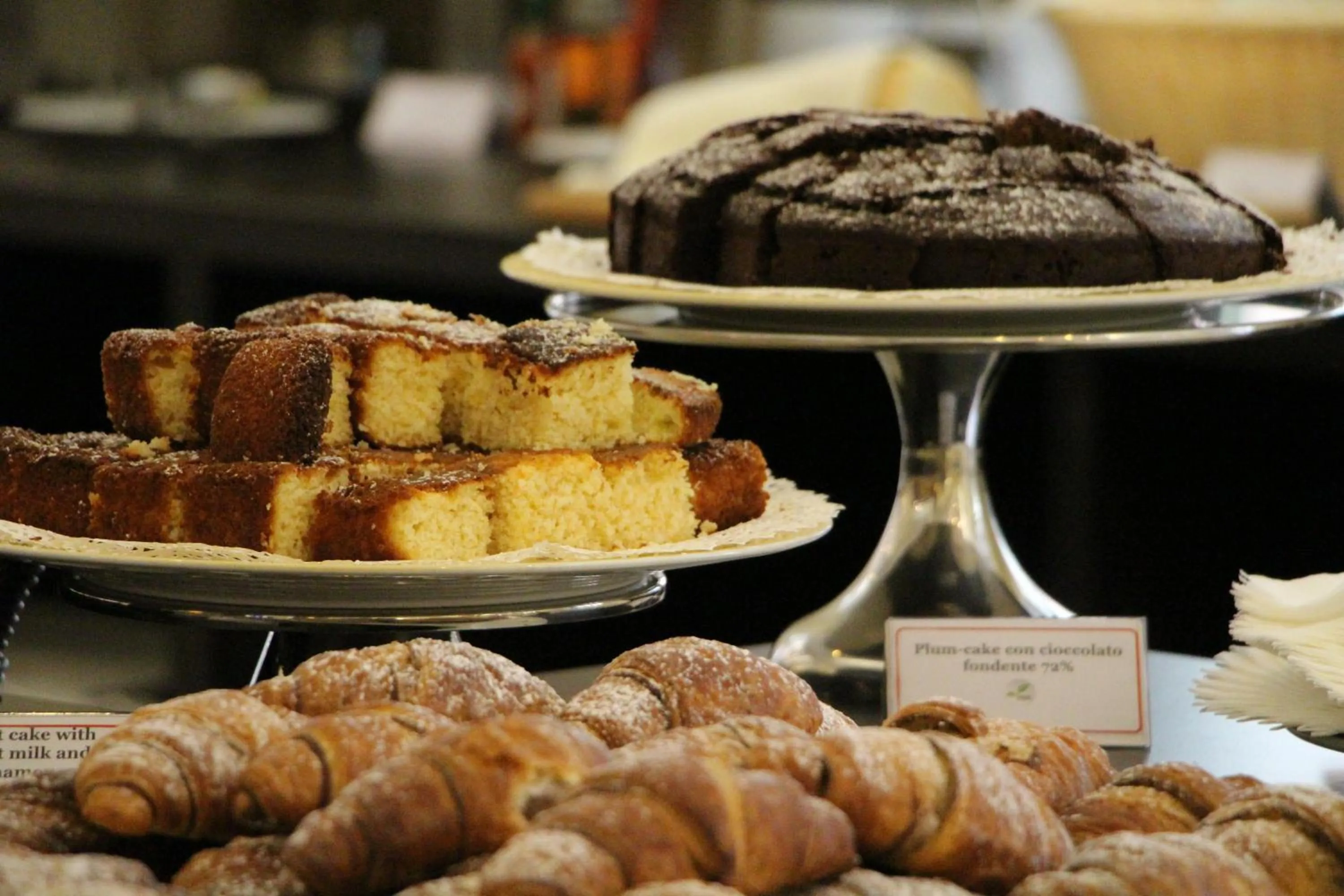 Buffet breakfast in Hotel Executive