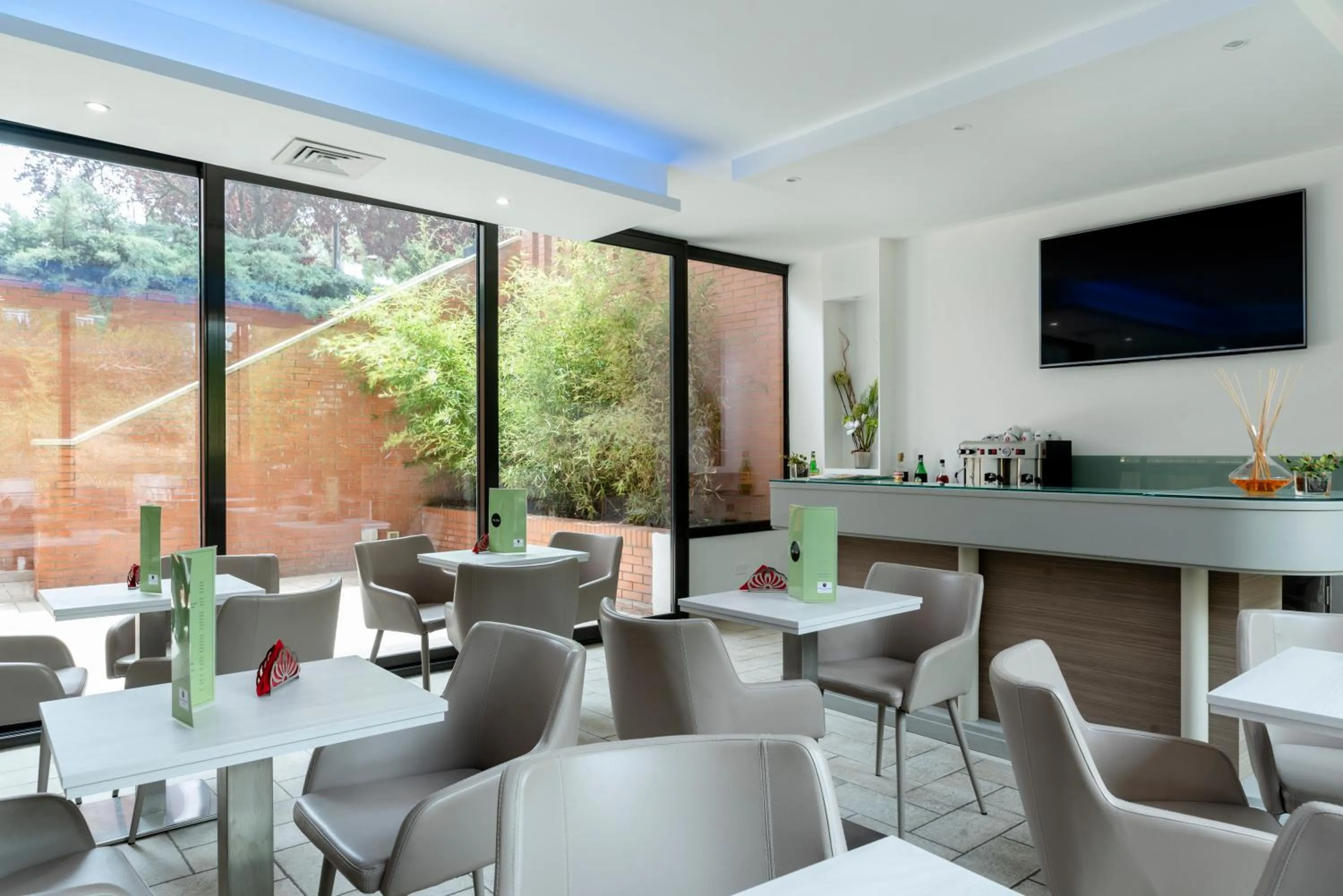 Lounge or bar in Hotel Executive