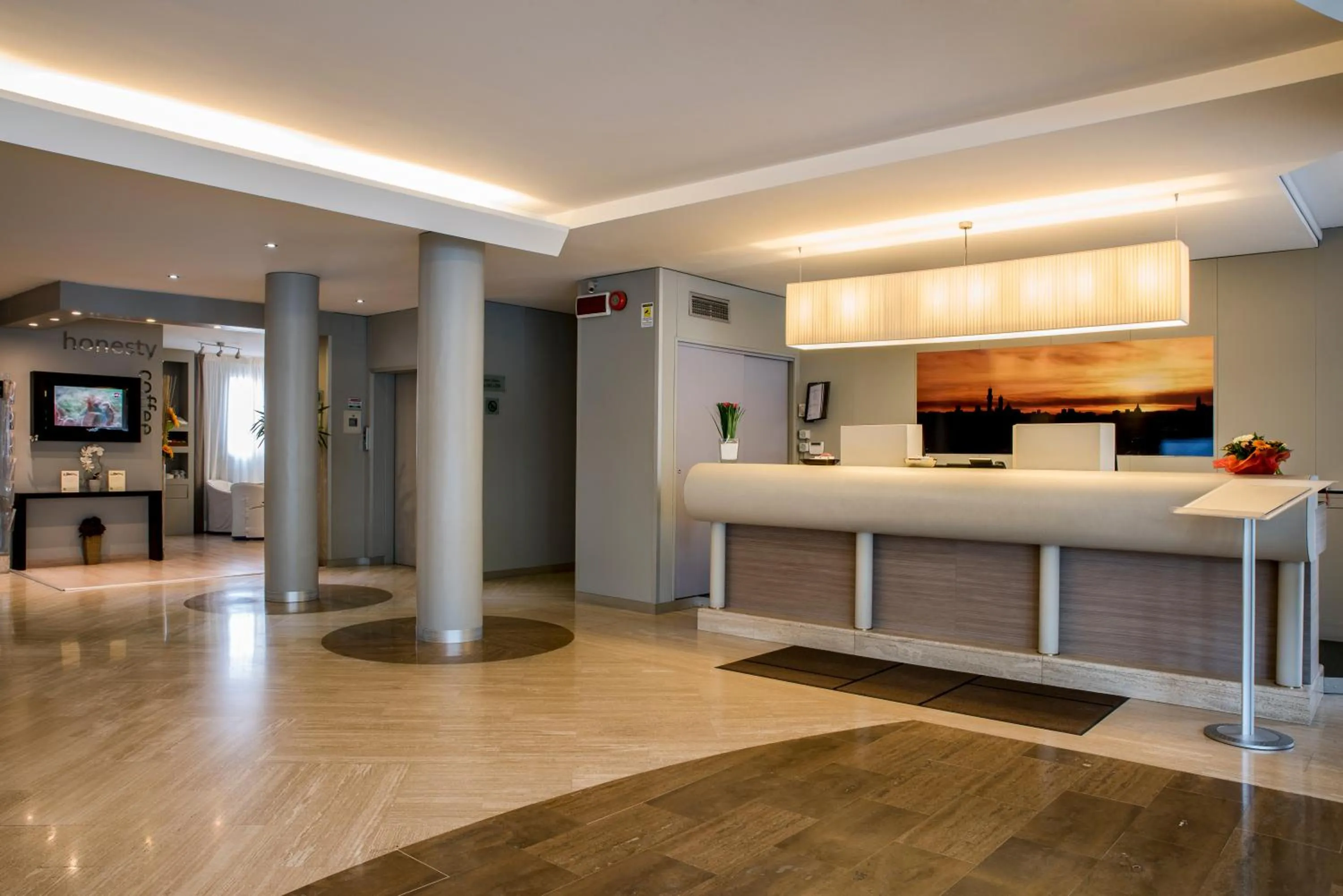 Lobby or reception in Hotel Executive