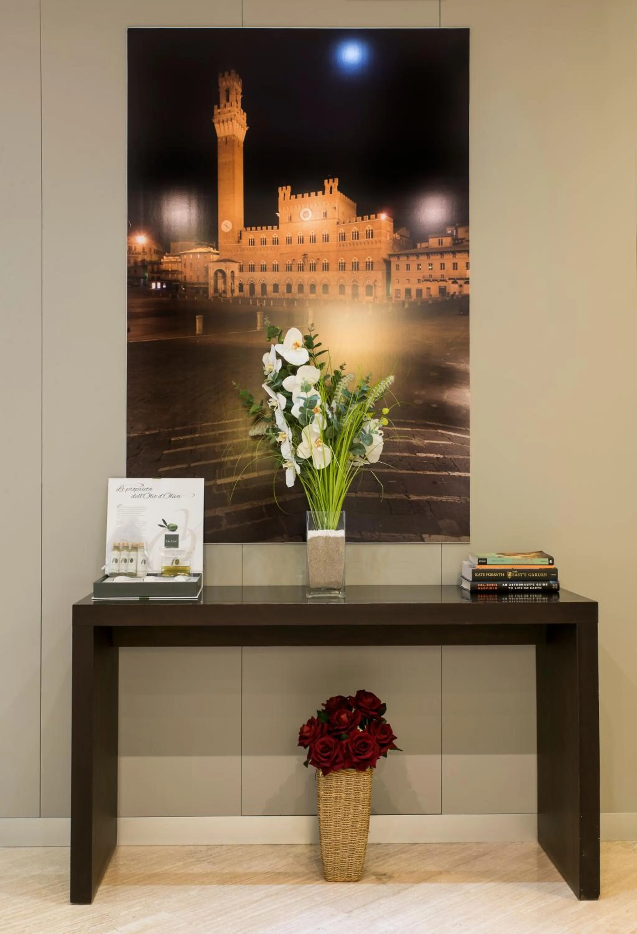 Decorative detail in Hotel Executive