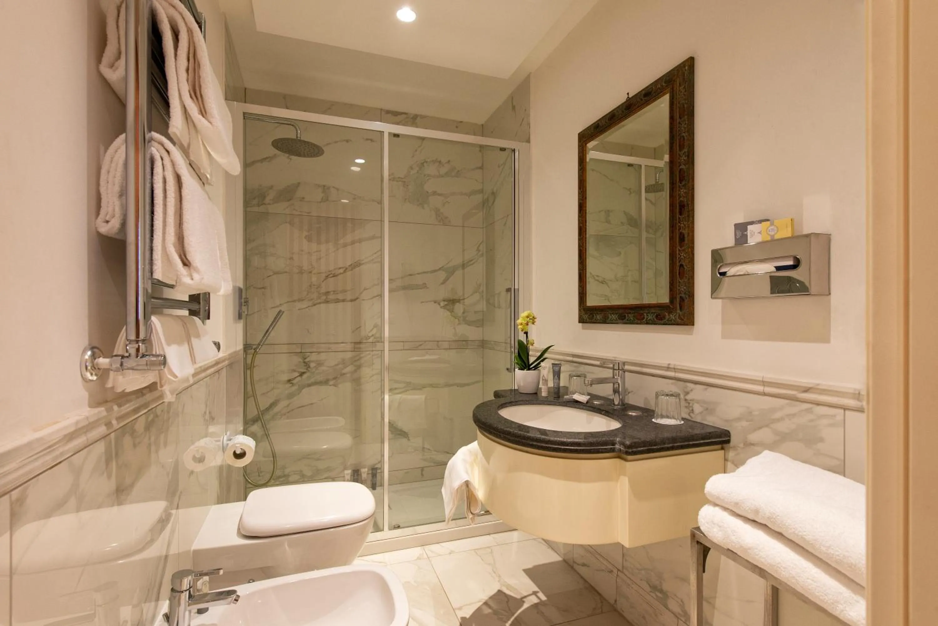 Bathroom in Atlante Star Hotel