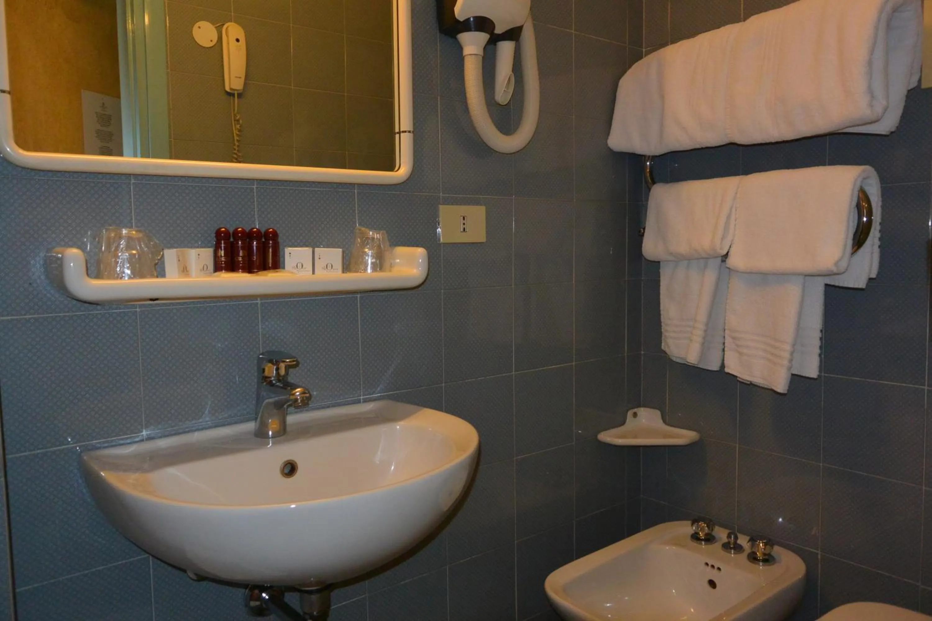 Bathroom in Hotel Lido