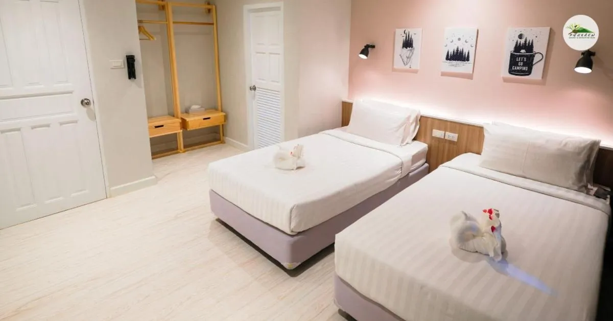 Bed in Phukaew Resort & Adventure Park