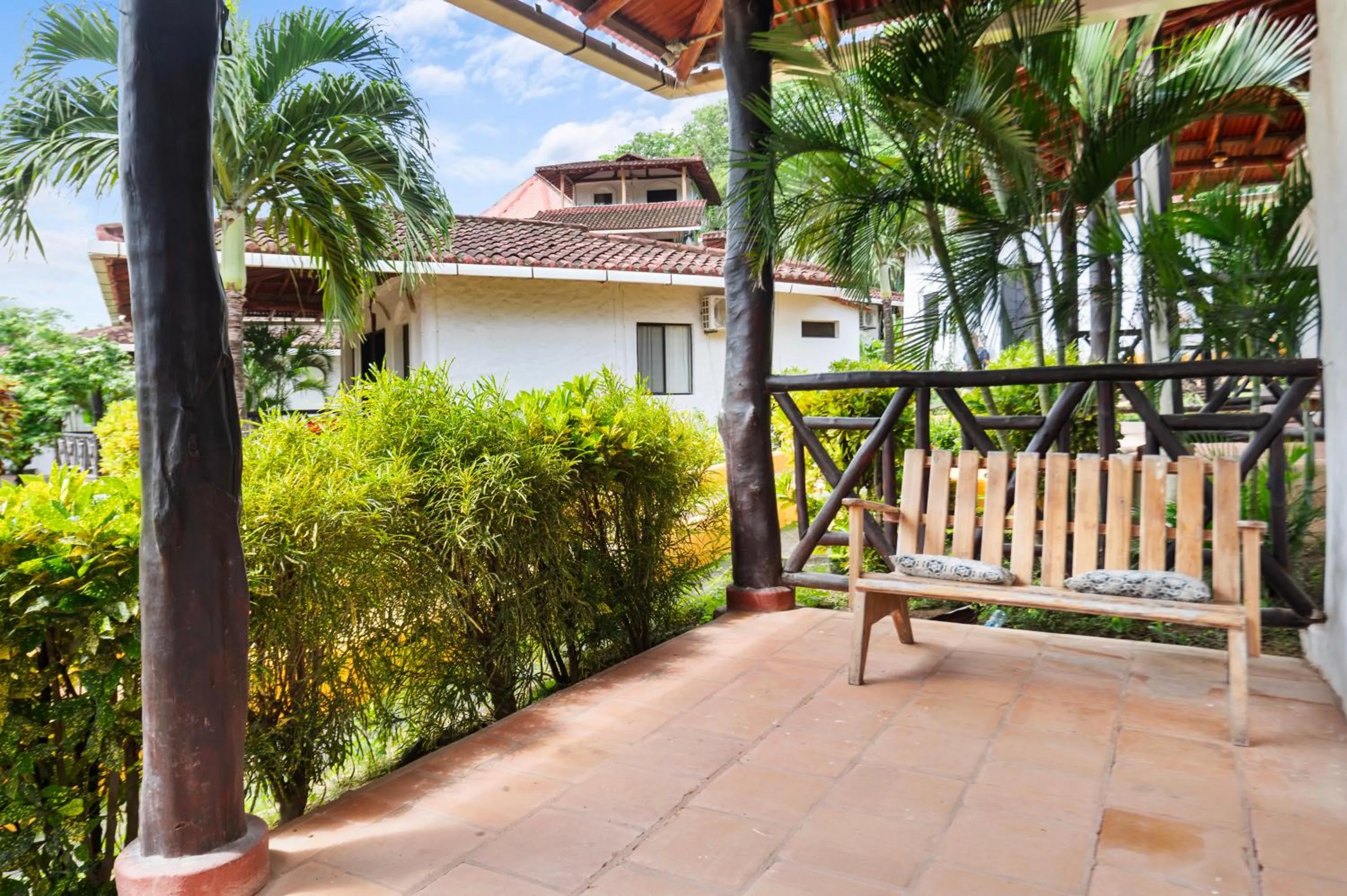 Property building in Selina Maderas