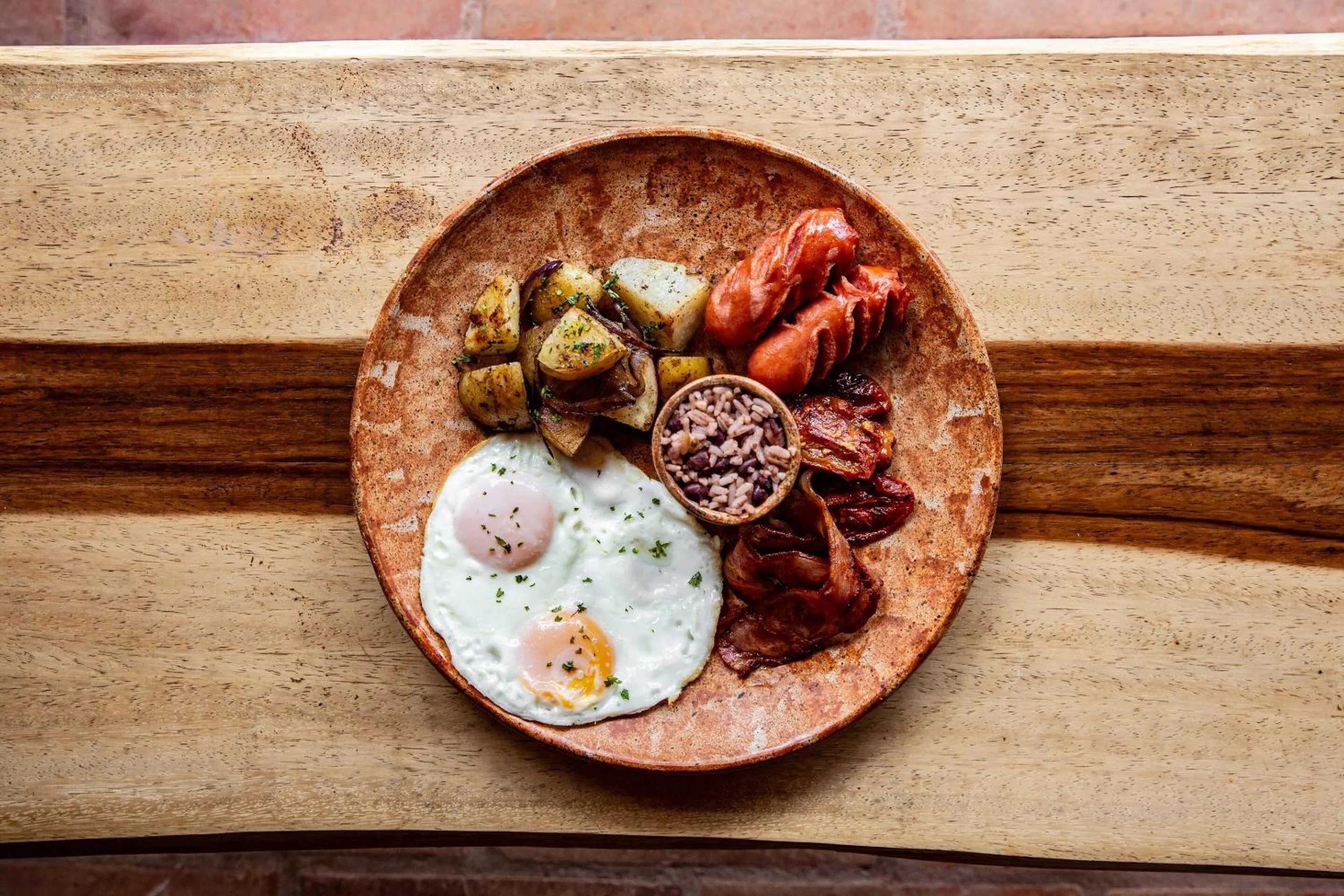 Restaurant/places to eat in Selina Maderas