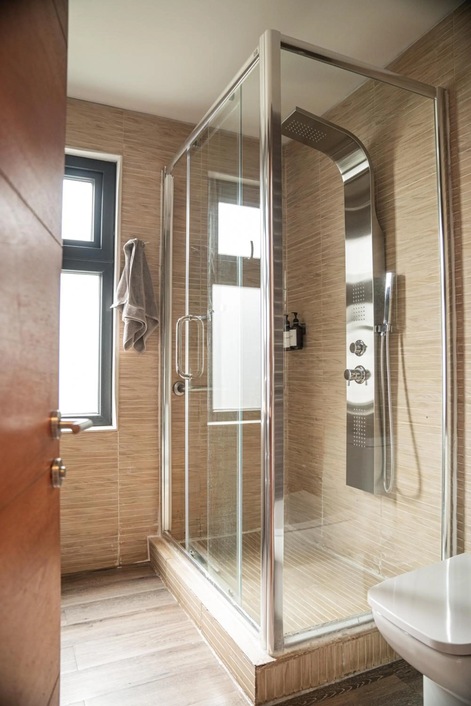 Shower in Taka Matanzas