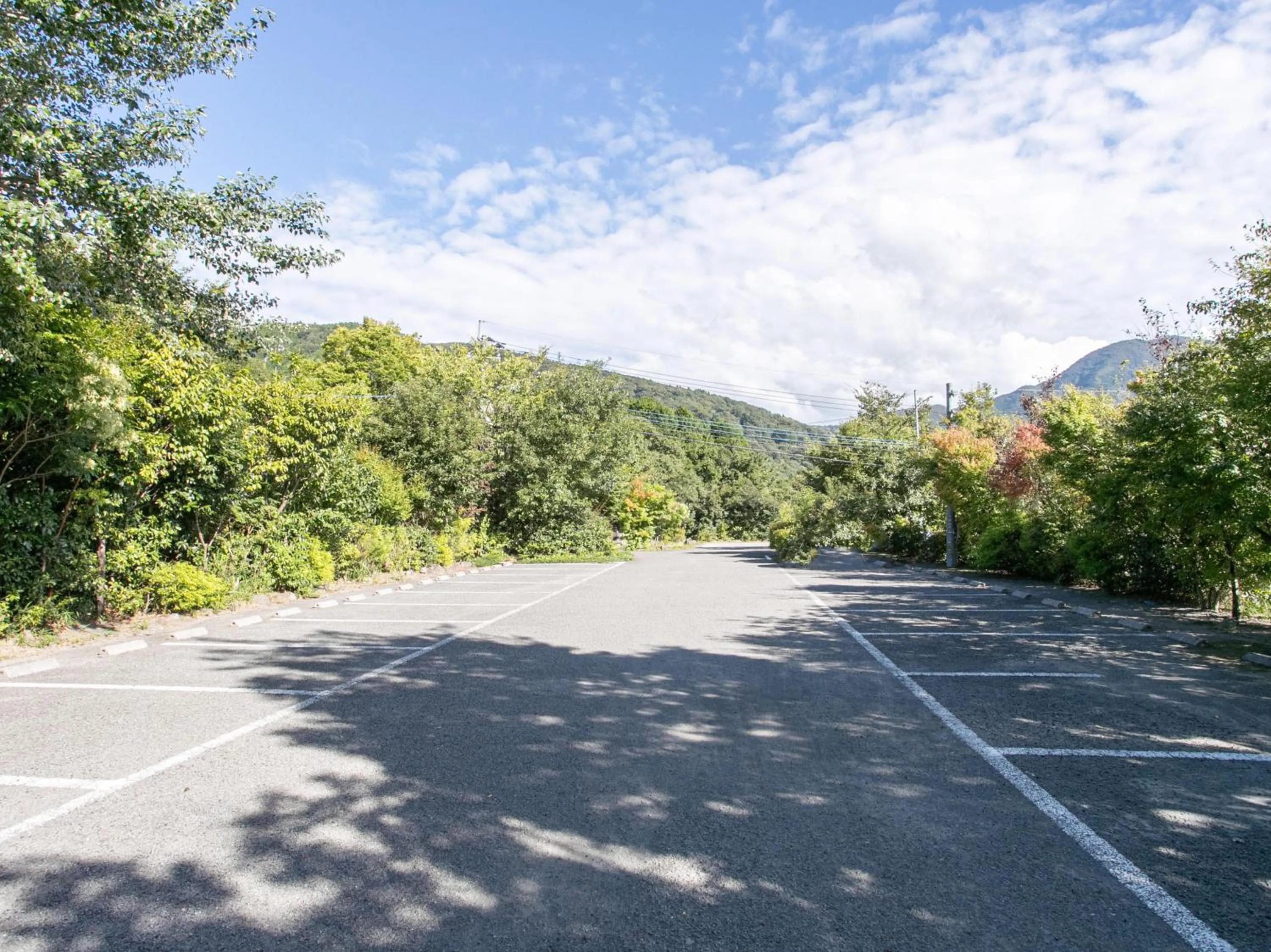 Parking in Yufuin Besso Shikisai Hotel