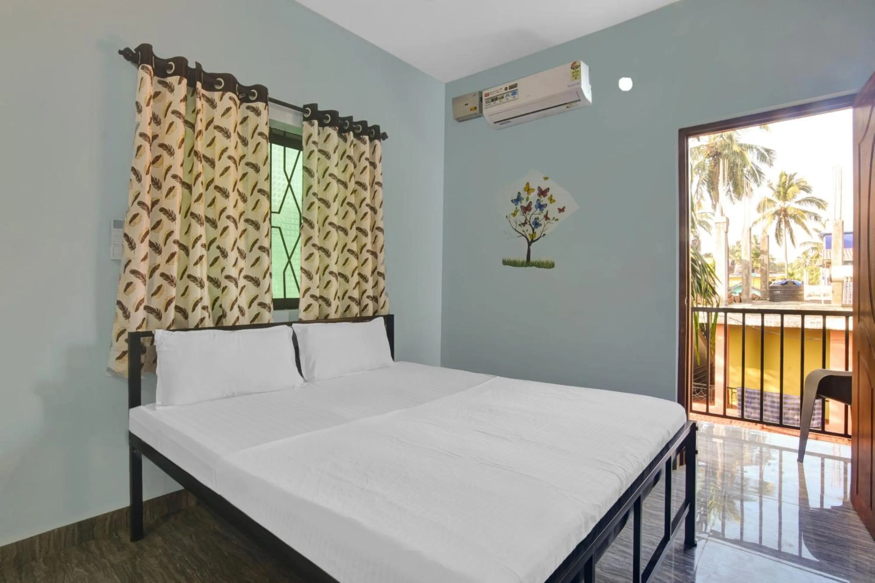 Bedroom in Hotel O by OYO Sai Leela