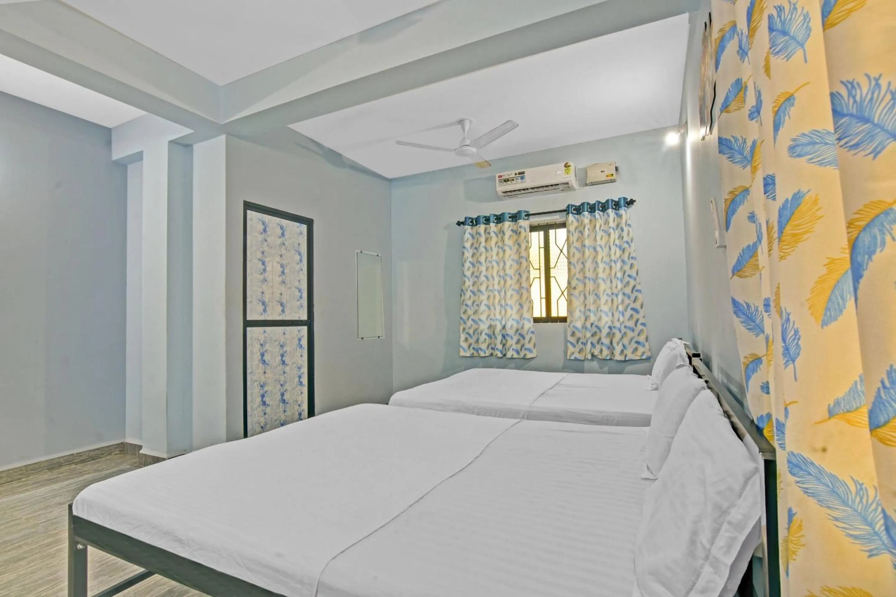 Bedroom in Hotel O by OYO Sai Leela