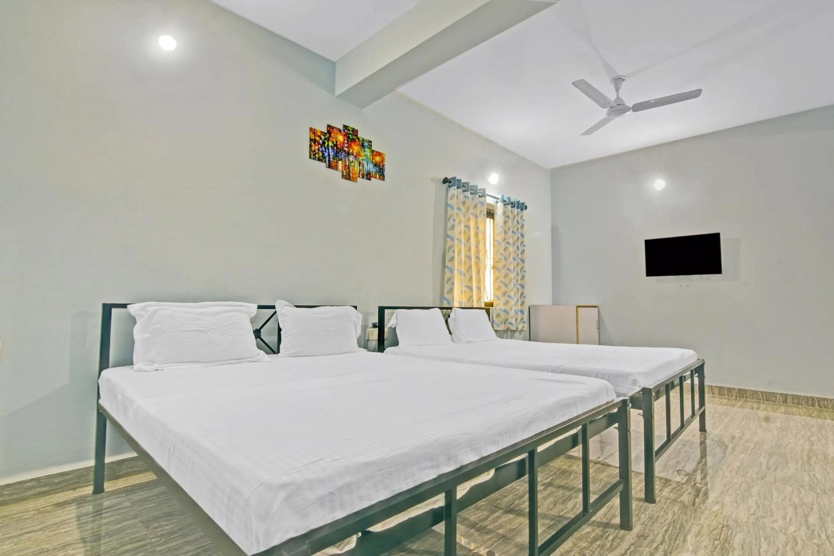 Bedroom in Hotel O by OYO Sai Leela