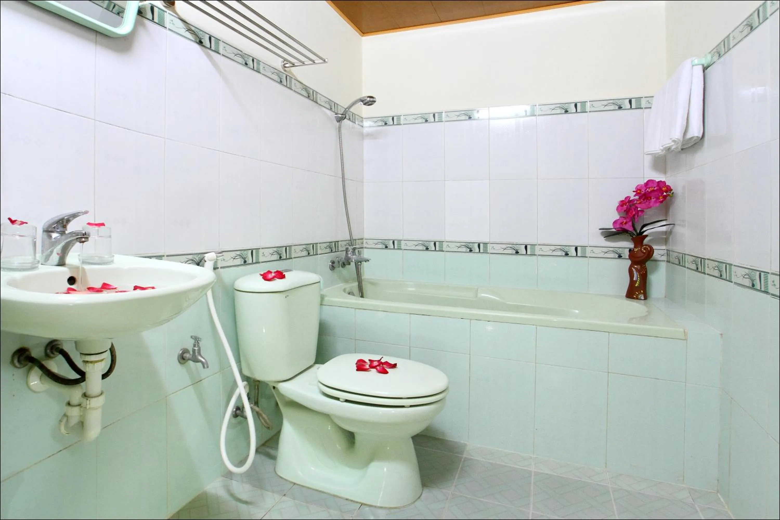 Bathroom in Hoi An Life Villa