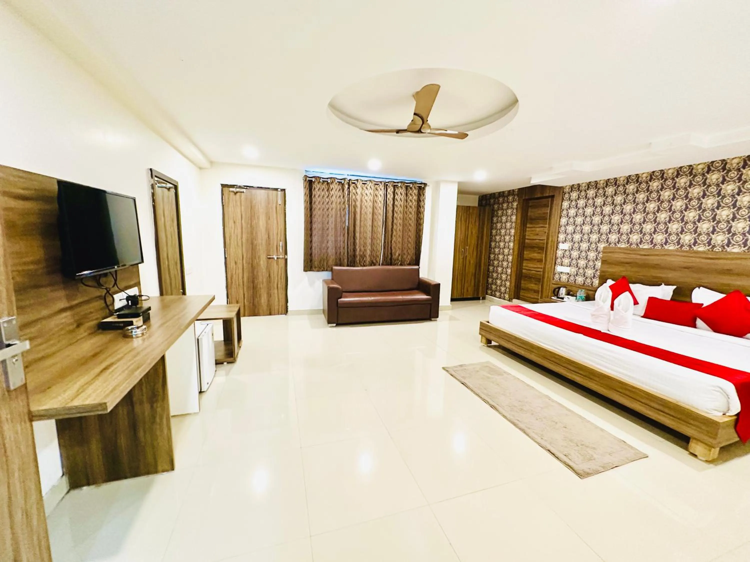 Bed in The Landmark Banjara Hills - Hyderabad