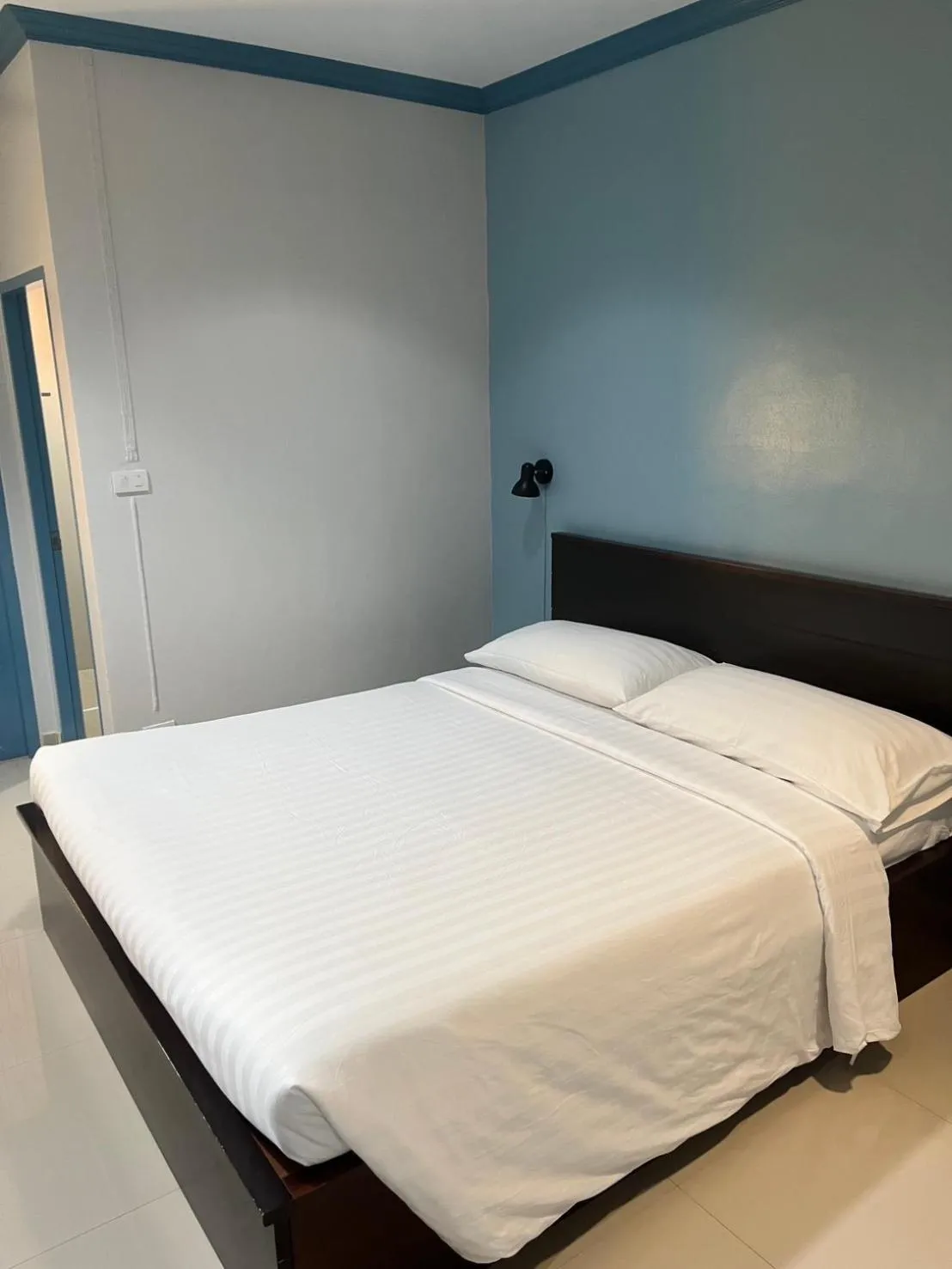 Bedroom, Bed in Garden Hill Hotel