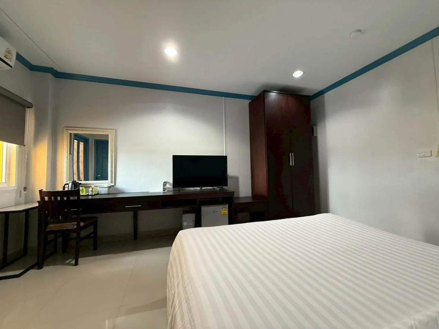 Bedroom, Bed in Garden Hill Hotel