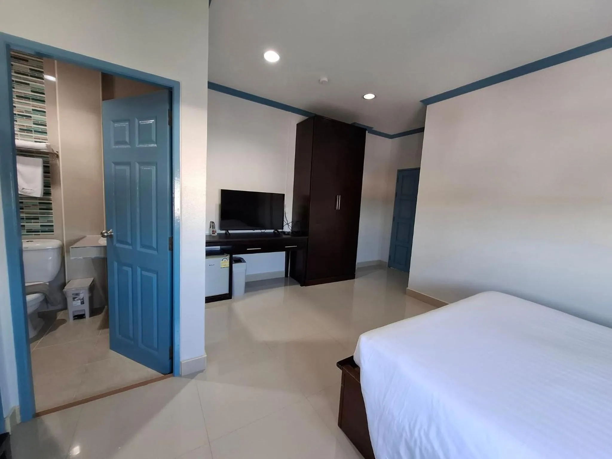 Bedroom, Bed in Garden Hill Hotel